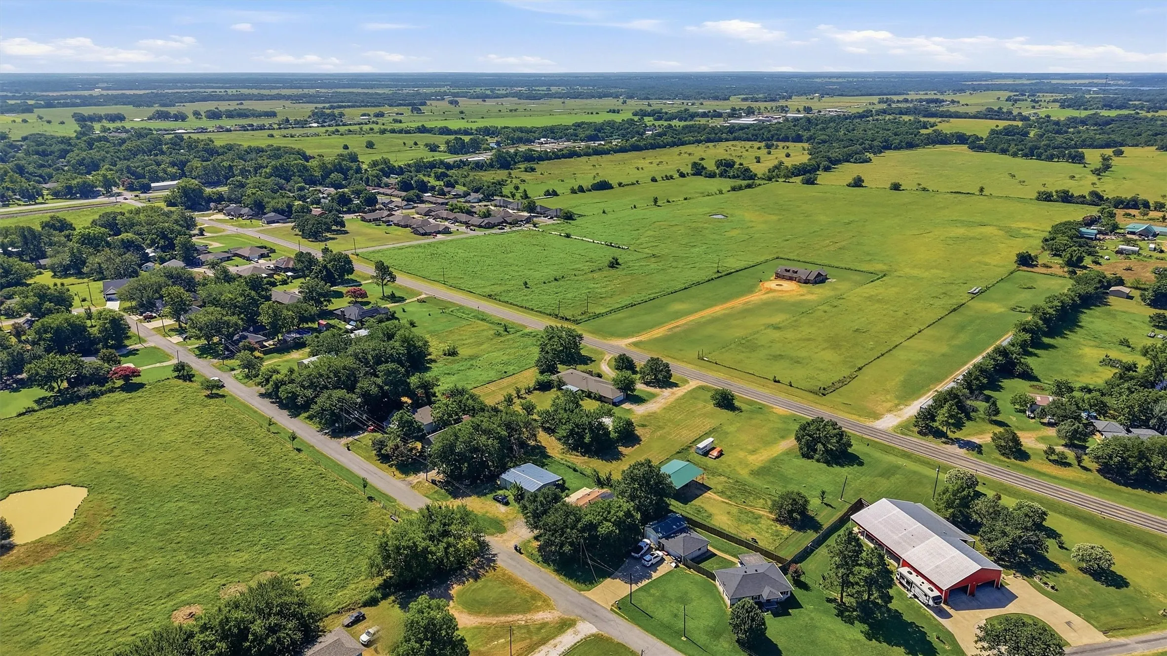 Improved Land For Sale in Grayson County , 538 W Hughes Street, Collinsville, Texas 76233, 0, 0, Garage spaces, 0 Sqft, built in 1923, mls#21326518, Real Estate Agent in Collinsville, Homes For Sale in Grayson county, Homes For Sale in Collinsville, Realtor in Collinsville Texas, Real Estate Brokerage Independent Realty Texas, Luminita Cordes Realtor