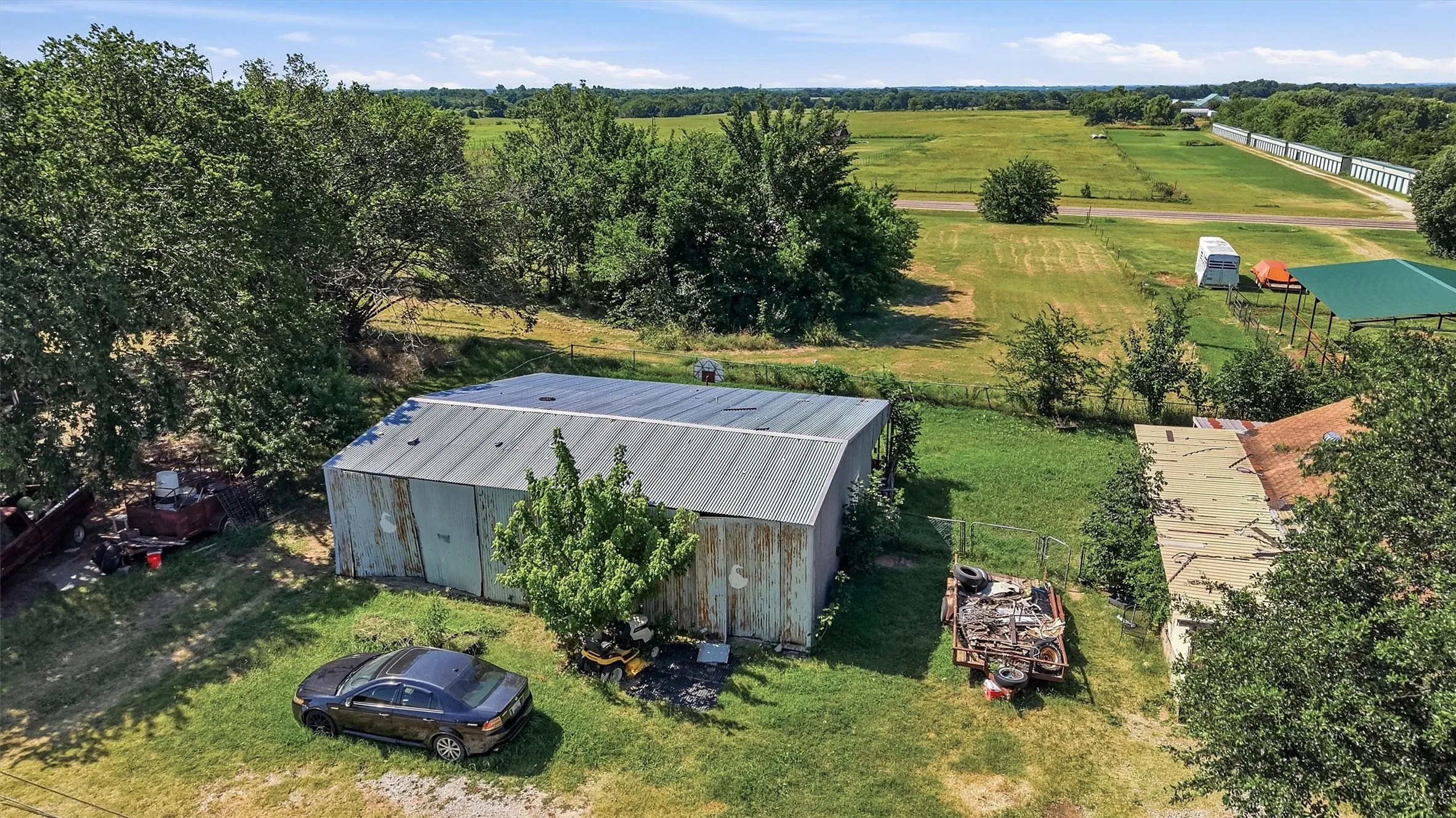 Improved Land For Sale in Grayson County , 538 W Hughes Street, Collinsville, Texas 76233, 0, 0, Garage spaces, 0 Sqft, built in 1923, mls#21326518, Real Estate Agent in Collinsville, Homes For Sale in Grayson county, Homes For Sale in Collinsville, Realtor in Collinsville Texas, Real Estate Brokerage Independent Realty Texas, Luminita Cordes Realtor