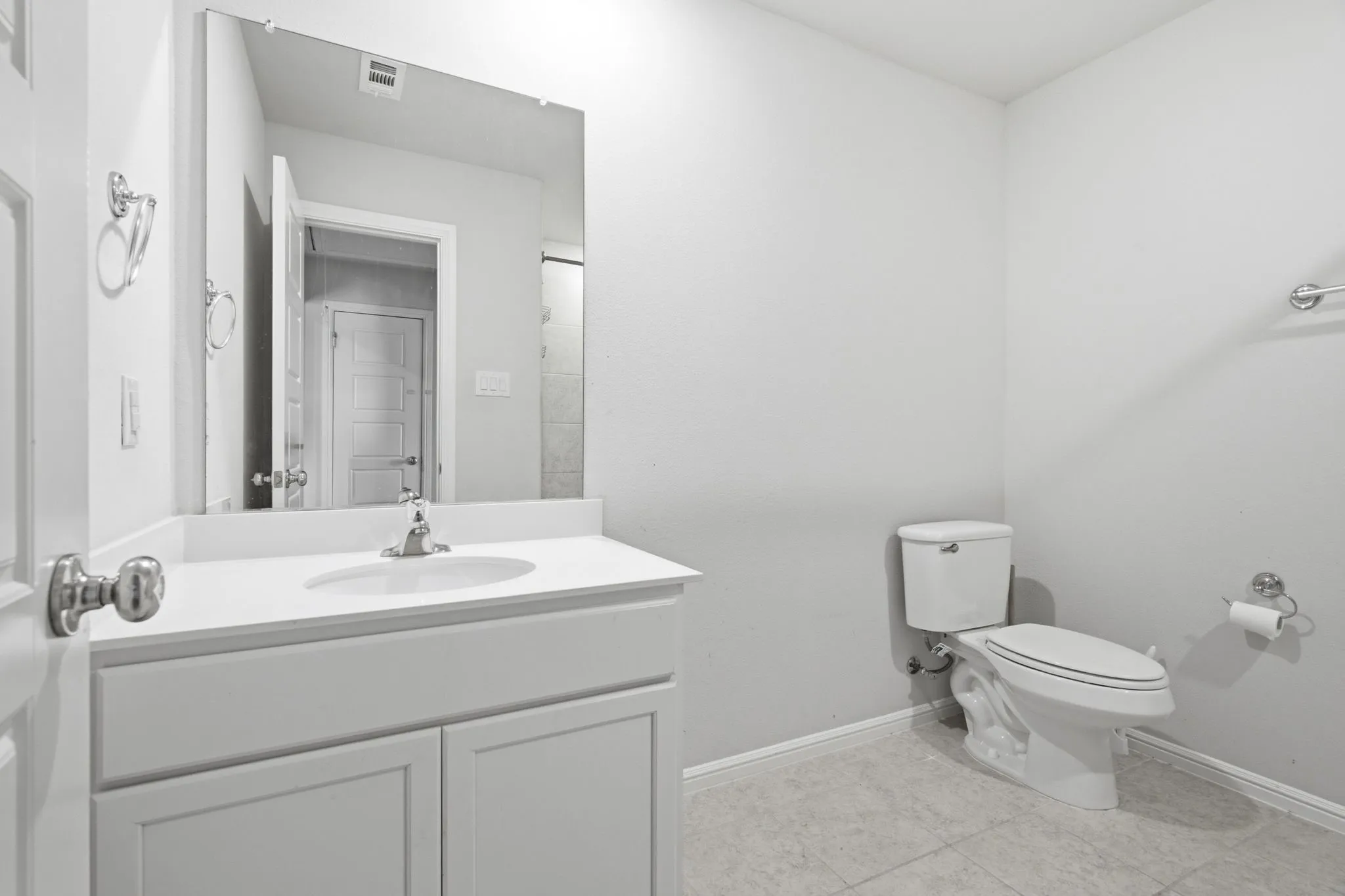 Single Family Residence For Sale in Ellis County , 6921 Pampas Place, Venus, Texas 76084, 4 Bedrooms, 3 Bathrooms, 2 Garage spaces, 2,601 Sqft, built in 2021, Price $485,000, mls#21326291, Real Estate Agent in Venus, Homes For Sale in Ellis county, Homes For Sale in Venus, Realtor in Venus Texas, Real Estate Brokerage Independent Realty Texas, Luminita Cordes Realtor