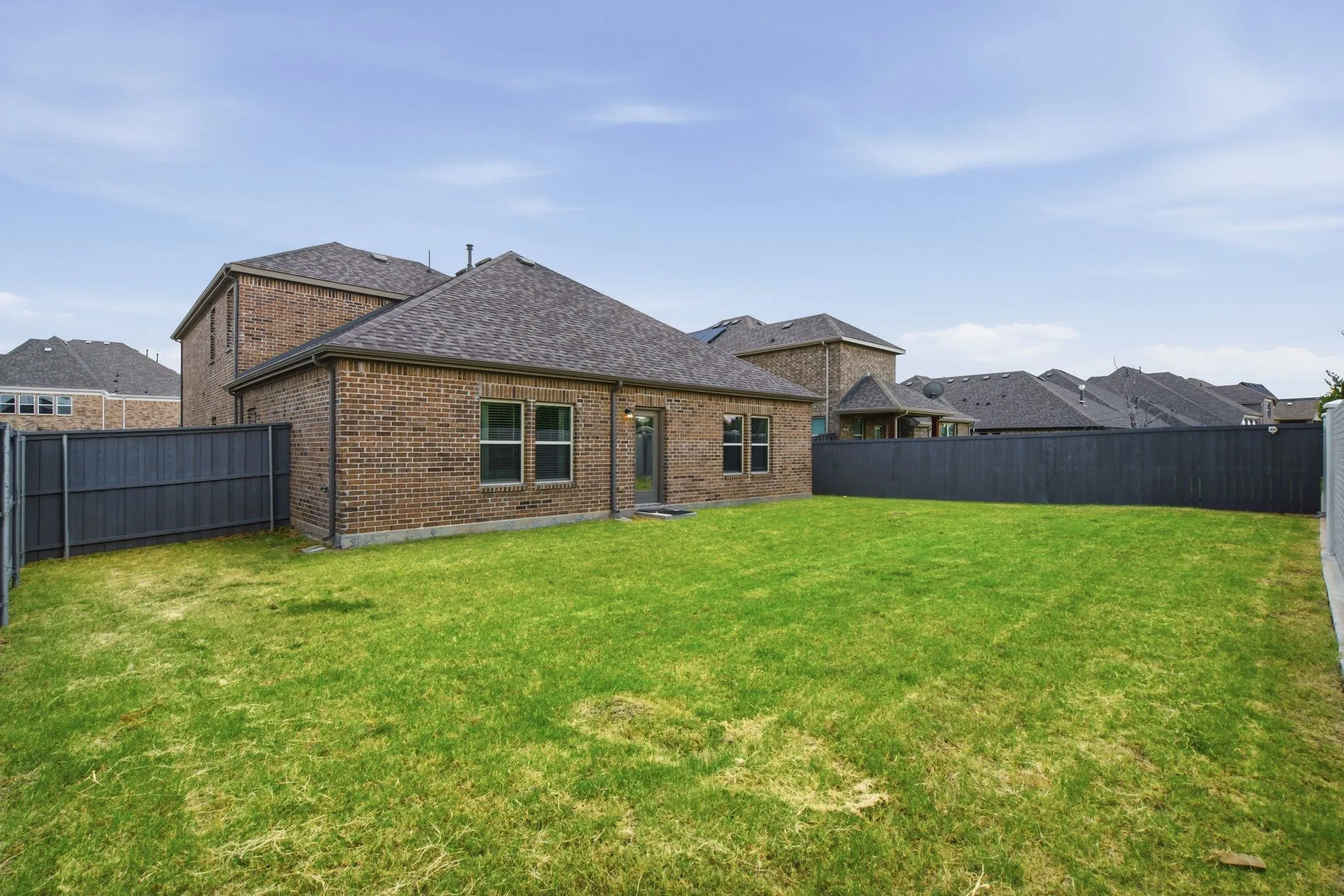 Single Family Residence For Sale in Ellis County , 6921 Pampas Place, Venus, Texas 76084, 4 Bedrooms, 3 Bathrooms, 2 Garage spaces, 2,601 Sqft, built in 2021, Price $485,000, mls#21326291, Real Estate Agent in Venus, Homes For Sale in Ellis county, Homes For Sale in Venus, Realtor in Venus Texas, Real Estate Brokerage Independent Realty Texas, Luminita Cordes Realtor