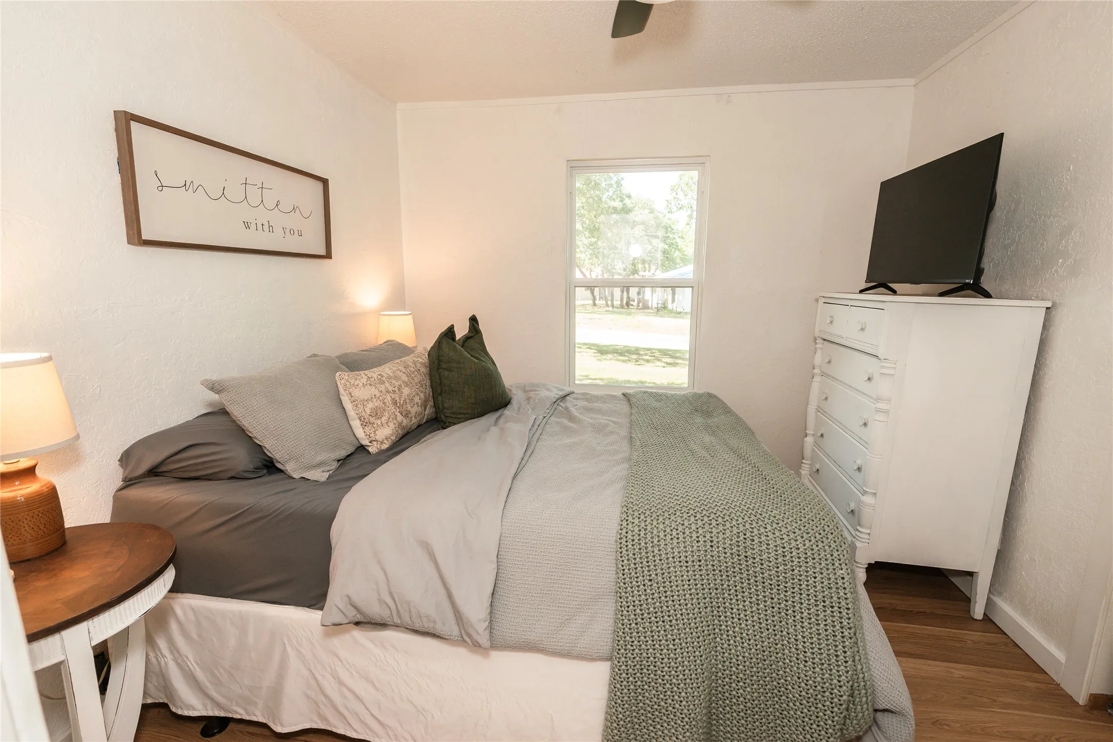 Single Family Residence For Sale in Montague County , 375 Nocona Drive, Nocona, Texas 76255, 3 Bedroom, 1 Bathroom, Garage spaces, 1,000 Sqft, built in 1950, mls#21326484, Real Estate Agent in Nocona, Homes For Sale in Montague county, Homes For Sale in Nocona, Realtor in Nocona Texas, Real Estate Brokerage Independent Realty Texas, Luminita Cordes Realtor