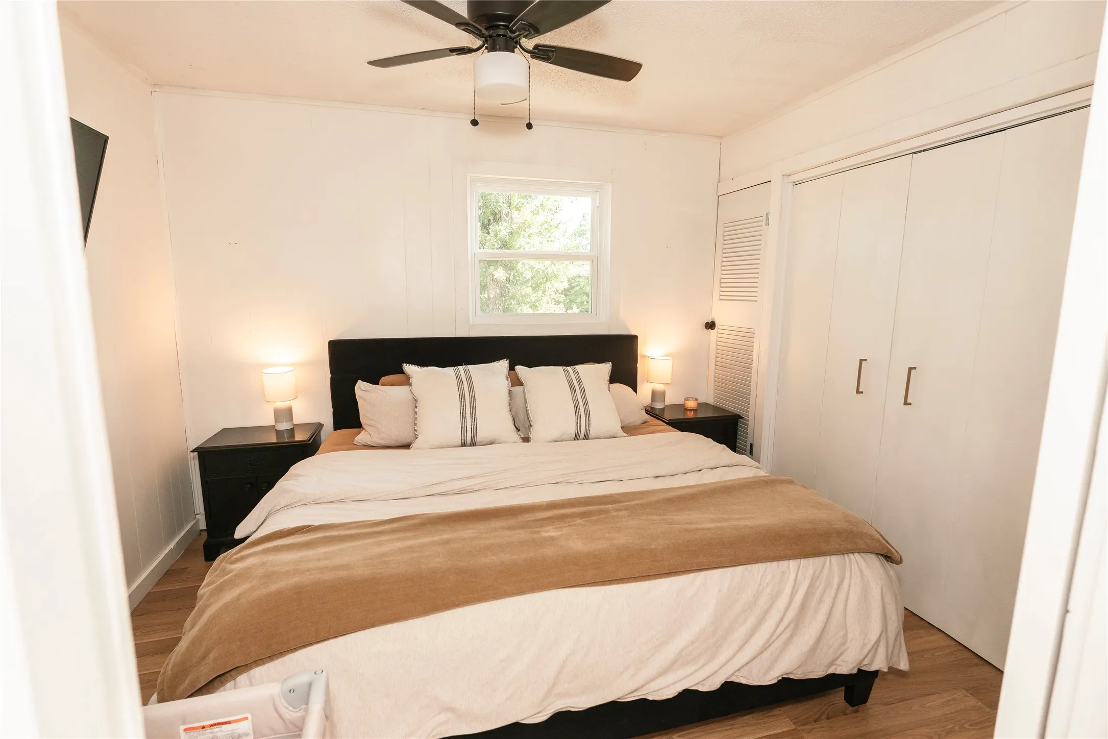 Single Family Residence For Sale in Montague County , 375 Nocona Drive, Nocona, Texas 76255, 3 Bedroom, 1 Bathroom, Garage spaces, 1,000 Sqft, built in 1950, mls#21326484, Real Estate Agent in Nocona, Homes For Sale in Montague county, Homes For Sale in Nocona, Realtor in Nocona Texas, Real Estate Brokerage Independent Realty Texas, Luminita Cordes Realtor