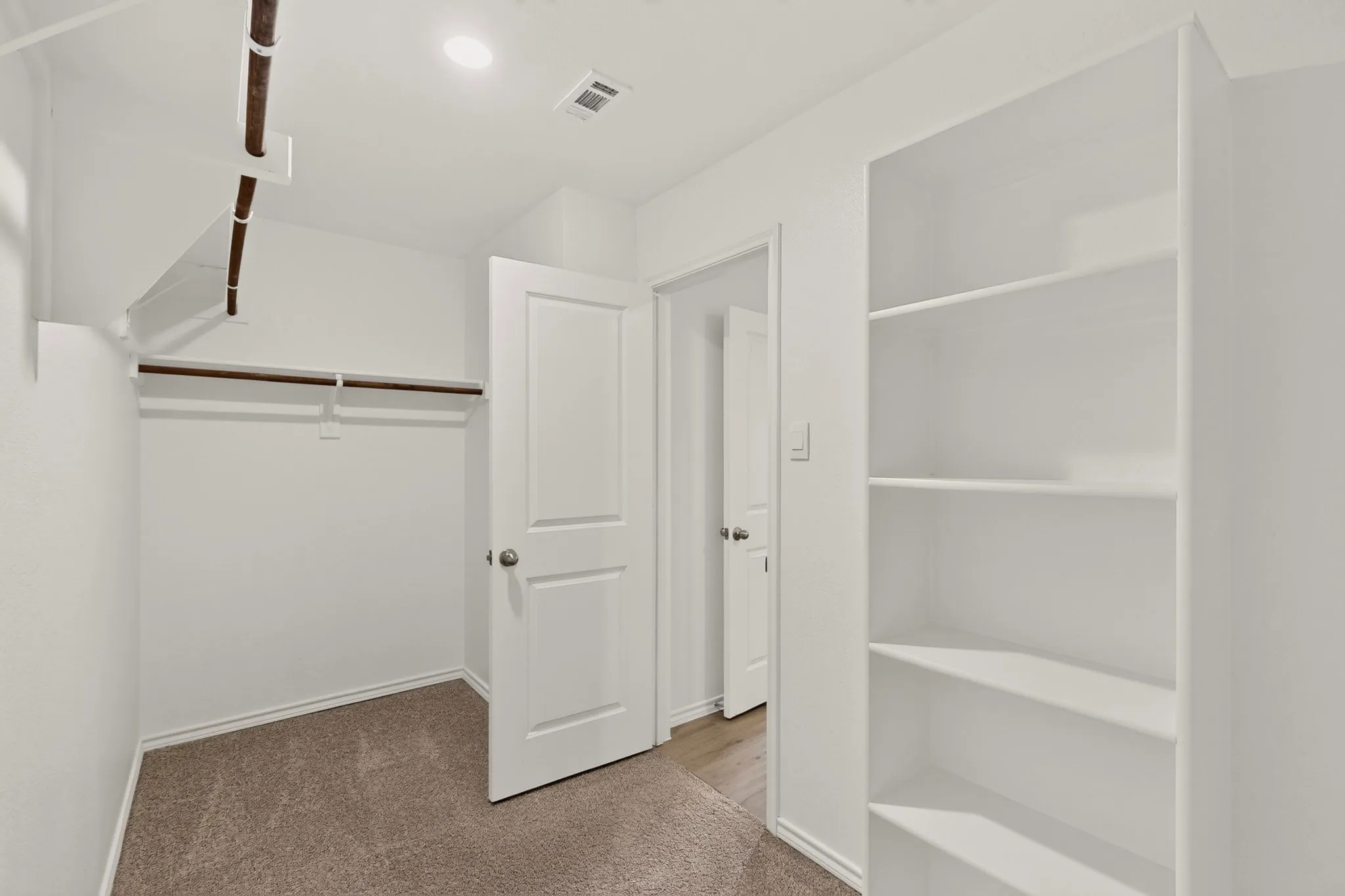 Single Family Residence For Sale in Rockwall County , 463 Vitex Drive, Royse City, Texas 75189, 3 Bedroom, 2 Bathroom, 2 Garage spaces, 1,543 Sqft, built in 2023, mls#21326428, Real Estate Agent in Royse City, Homes For Sale in Rockwall county, Homes For Sale in Royse City, Realtor in Royse City Texas, Real Estate Brokerage Independent Realty Texas, Luminita Cordes Realtor
