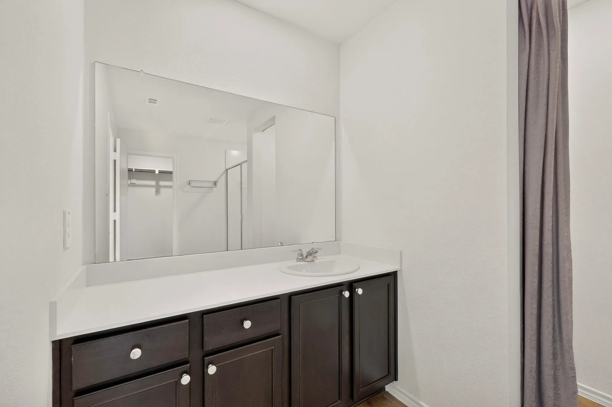 Single Family Residence For Sale in Rockwall County , 463 Vitex Drive, Royse City, Texas 75189, 3 Bedroom, 2 Bathroom, 2 Garage spaces, 1,543 Sqft, built in 2023, mls#21326428, Real Estate Agent in Royse City, Homes For Sale in Rockwall county, Homes For Sale in Royse City, Realtor in Royse City Texas, Real Estate Brokerage Independent Realty Texas, Luminita Cordes Realtor