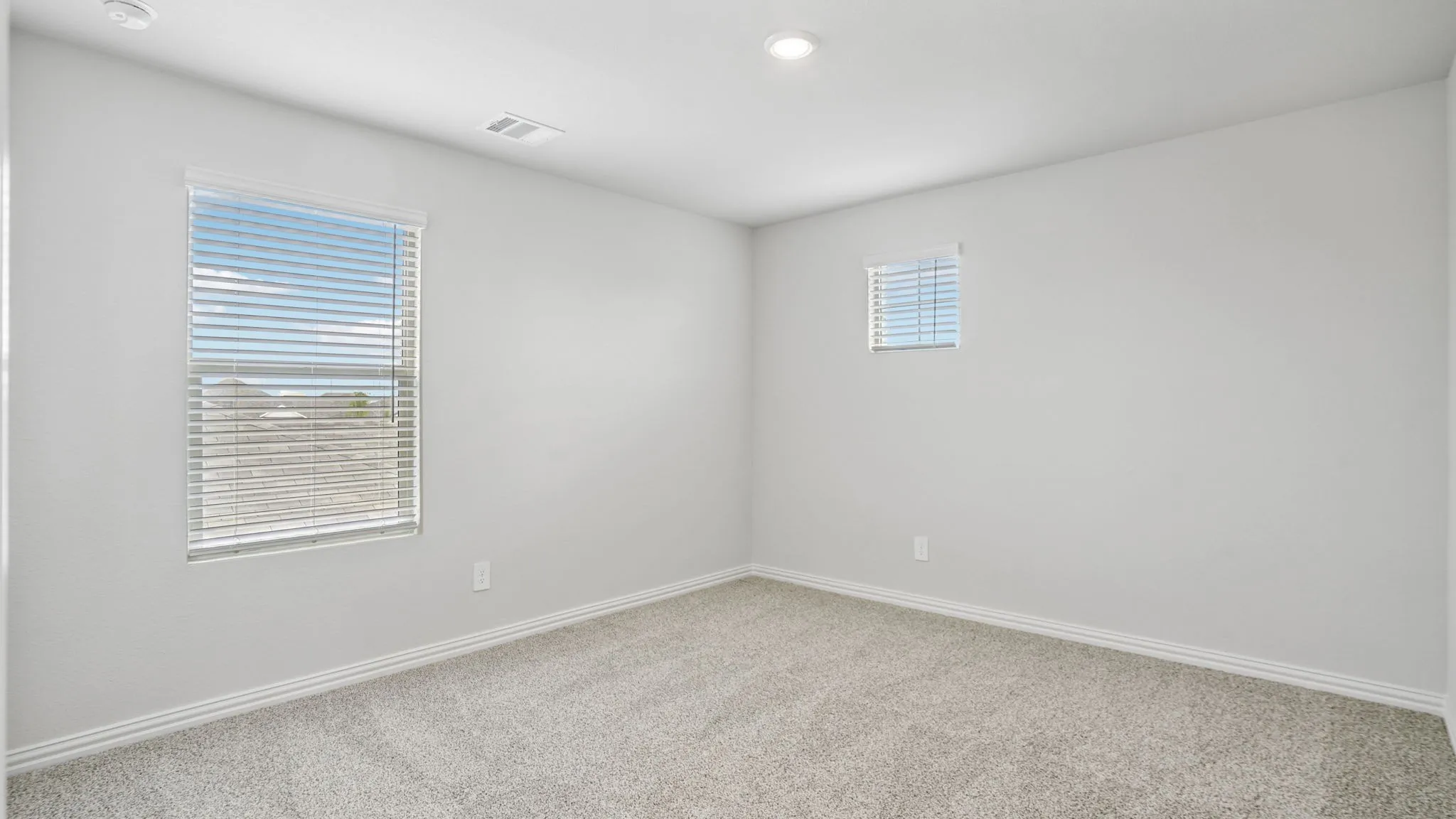  Photo is not of the actual home, but is an inspirational photo of builder’s model home and may depict options, furnishings, and/or decorator features that are not included.
