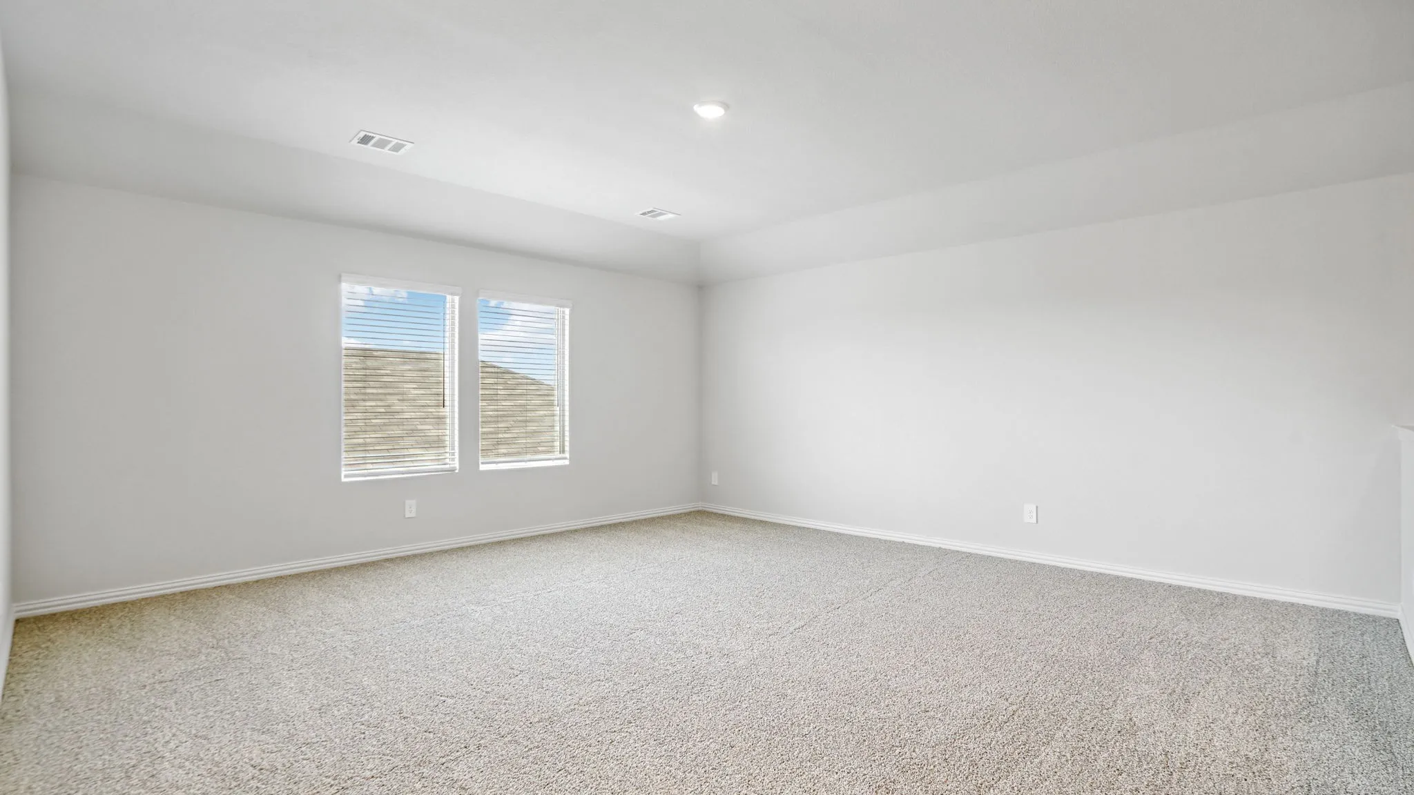  Photo is not of the actual home, but is an inspirational photo of builder’s model home and may depict options, furnishings, and/or decorator features that are not included.
