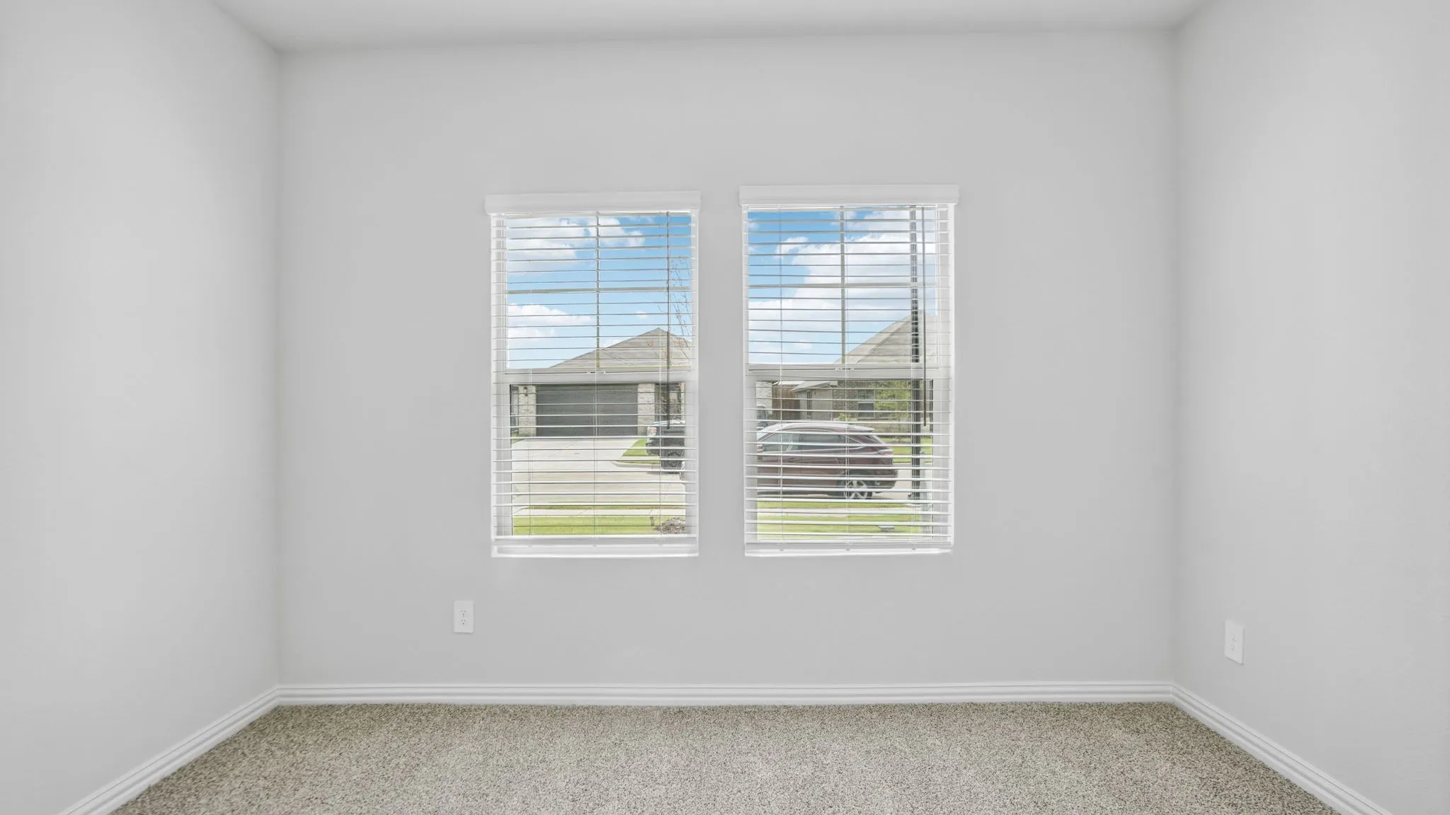  Photo is not of the actual home, but is an inspirational photo of builder’s model home and may depict options, furnishings, and/or decorator features that are not included.
