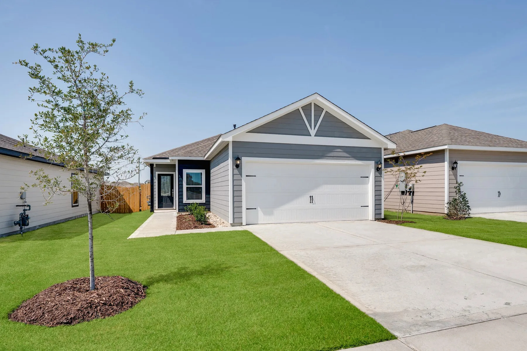 Single Family Residence For Rent in Denton County , 8320 White Wolf Trail, Ponder, Texas 76259, 3 Bedroom, 2 Bathroom, 2 Garage spaces, 1,076 Sqft, built in 2025, Price $2,055, mls#21326559, Real Estate Agent in Ponder, Homes For Rent in Denton county, Homes For Rent in Ponder, Realtor in Ponder Texas, Real Estate Brokerage Independent Realty Texas, Luminita Cordes Realtor