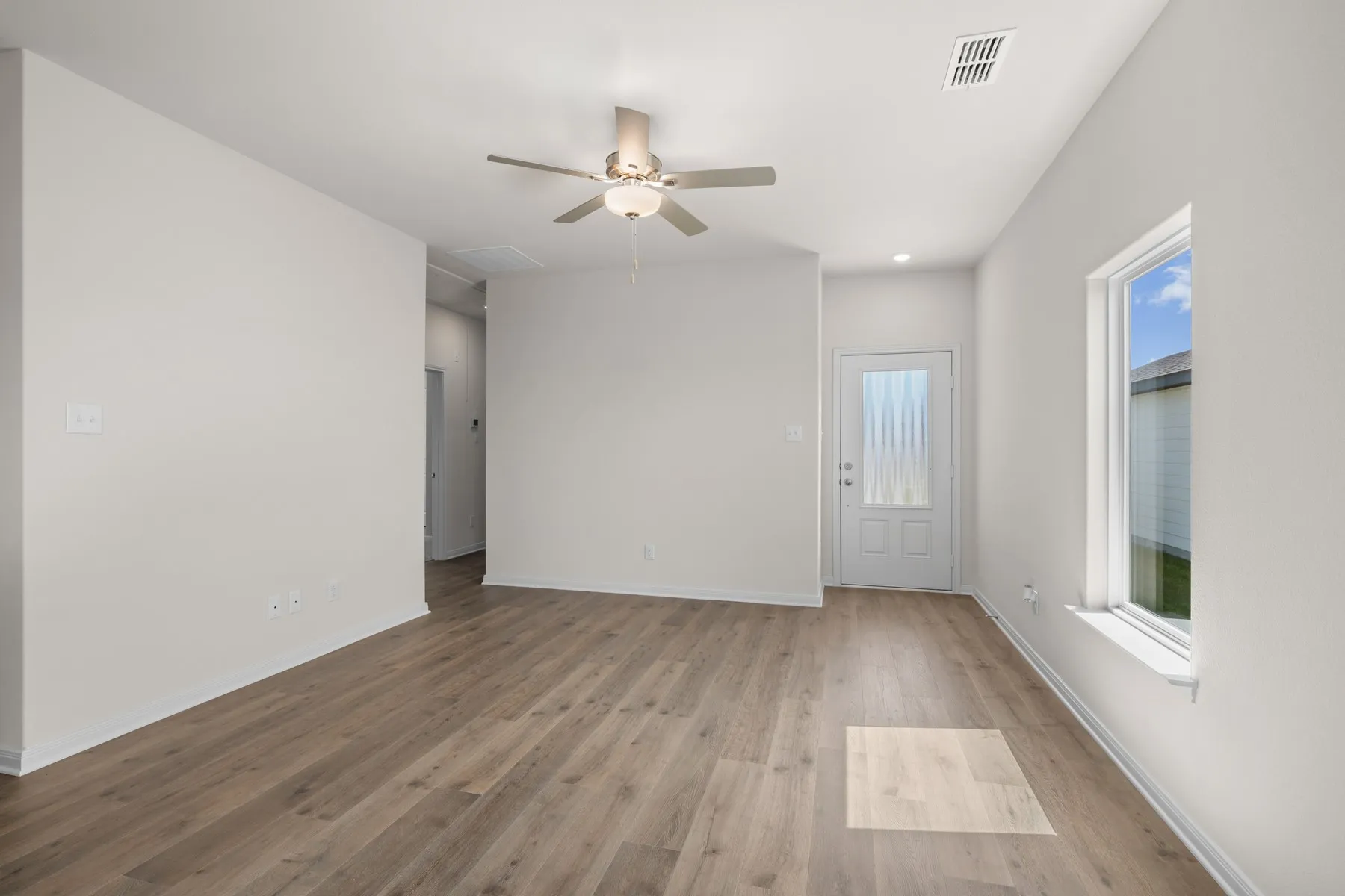 Single Family Residence For Rent in Denton County , 8320 White Wolf Trail, Ponder, Texas 76259, 3 Bedroom, 2 Bathroom, 2 Garage spaces, 1,076 Sqft, built in 2025, Price $2,055, mls#21326559, Real Estate Agent in Ponder, Homes For Rent in Denton county, Homes For Rent in Ponder, Realtor in Ponder Texas, Real Estate Brokerage Independent Realty Texas, Luminita Cordes Realtor
