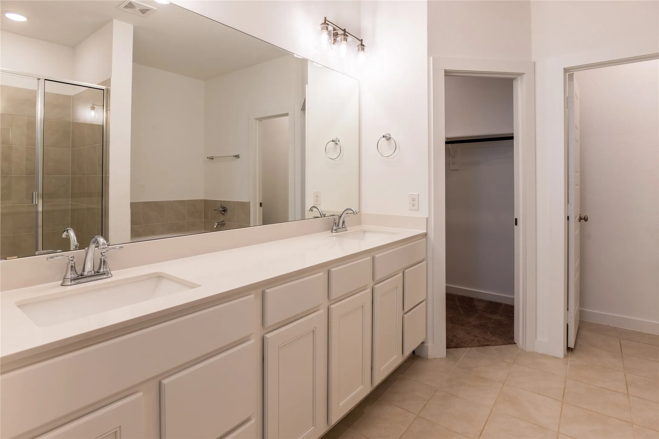 Single Family Residence For Sale in Denton County , 5945 Revere Drive, Providence Village, Texas 76227, 3 Bedroom, 2 Bathroom, 2 Garage spaces, 1,881 Sqft, built in 2023, mls#21326568, Real Estate Agent in Providence Village, Homes For Sale in Denton county, Homes For Sale in Providence Village, Realtor in Providence Village Texas, Real Estate Brokerage Independent Realty Texas, Luminita Cordes Realtor