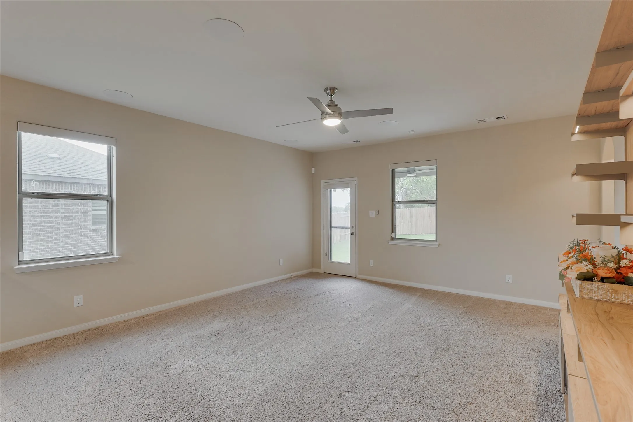 Single Family Residence For Rent in Collin County , 1517 Hill Top Court, Princeton, Texas 75407, 3 Bedroom, 2 Bathroom, 2 Garage spaces, 1,619 Sqft, built in 2019, mls#21326572, Real Estate Agent in Princeton, Homes For Rent in Collin county, Homes For Rent in Princeton, Realtor in Princeton Texas, Real Estate Brokerage Independent Realty Texas, Luminita Cordes Realtor