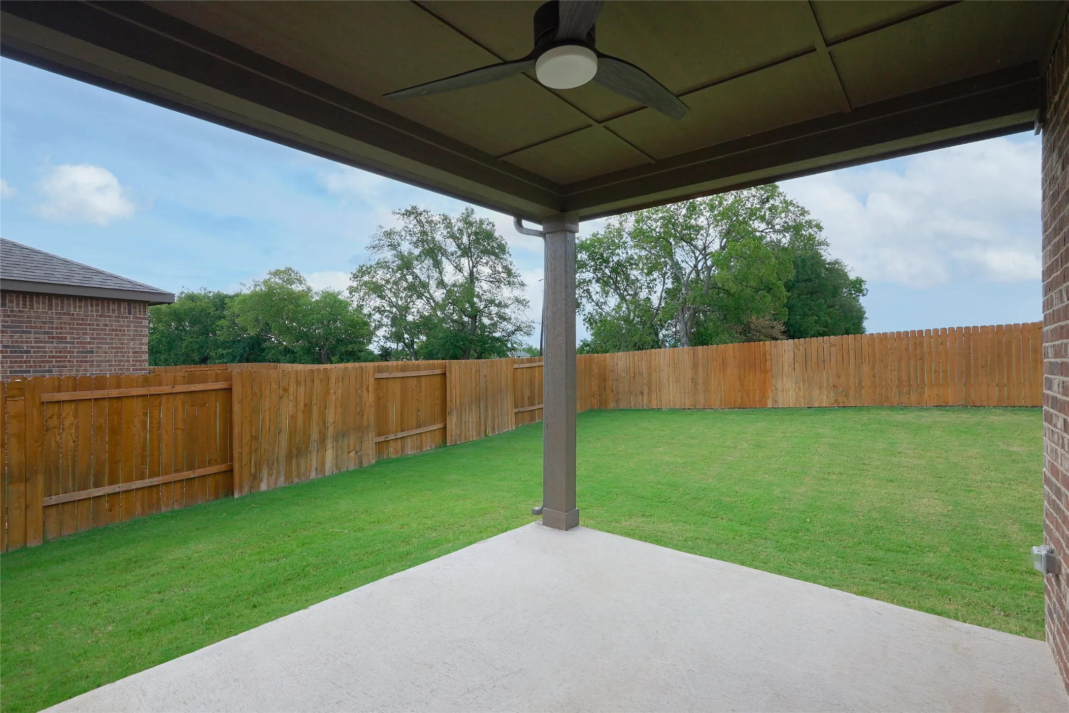 Single Family Residence For Rent in Collin County , 1517 Hill Top Court, Princeton, Texas 75407, 3 Bedroom, 2 Bathroom, 2 Garage spaces, 1,619 Sqft, built in 2019, mls#21326572, Real Estate Agent in Princeton, Homes For Rent in Collin county, Homes For Rent in Princeton, Realtor in Princeton Texas, Real Estate Brokerage Independent Realty Texas, Luminita Cordes Realtor