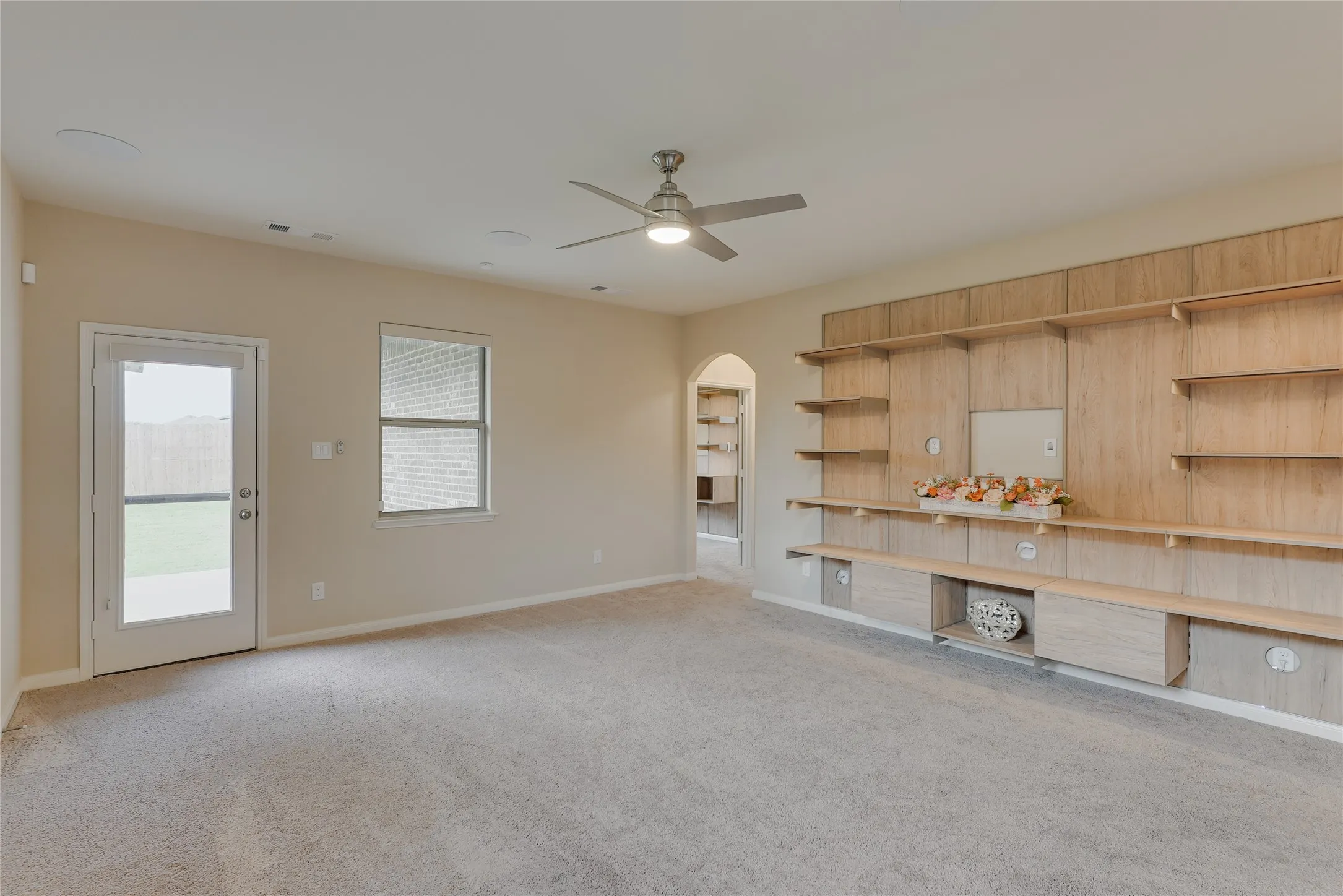 Single Family Residence For Rent in Collin County , 1517 Hill Top Court, Princeton, Texas 75407, 3 Bedroom, 2 Bathroom, 2 Garage spaces, 1,619 Sqft, built in 2019, mls#21326572, Real Estate Agent in Princeton, Homes For Rent in Collin county, Homes For Rent in Princeton, Realtor in Princeton Texas, Real Estate Brokerage Independent Realty Texas, Luminita Cordes Realtor