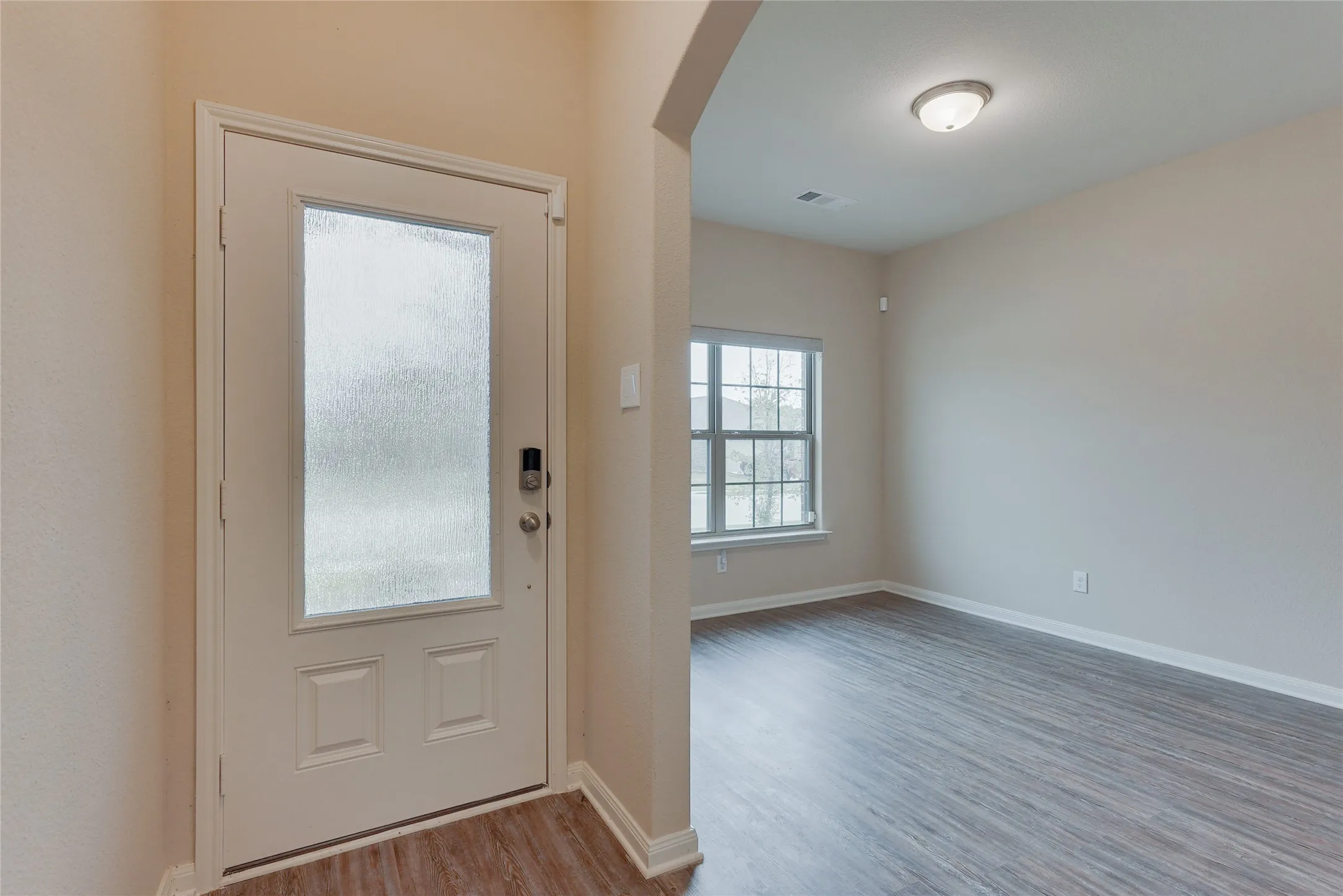 Single Family Residence For Rent in Collin County , 1517 Hill Top Court, Princeton, Texas 75407, 3 Bedroom, 2 Bathroom, 2 Garage spaces, 1,619 Sqft, built in 2019, mls#21326572, Real Estate Agent in Princeton, Homes For Rent in Collin county, Homes For Rent in Princeton, Realtor in Princeton Texas, Real Estate Brokerage Independent Realty Texas, Luminita Cordes Realtor