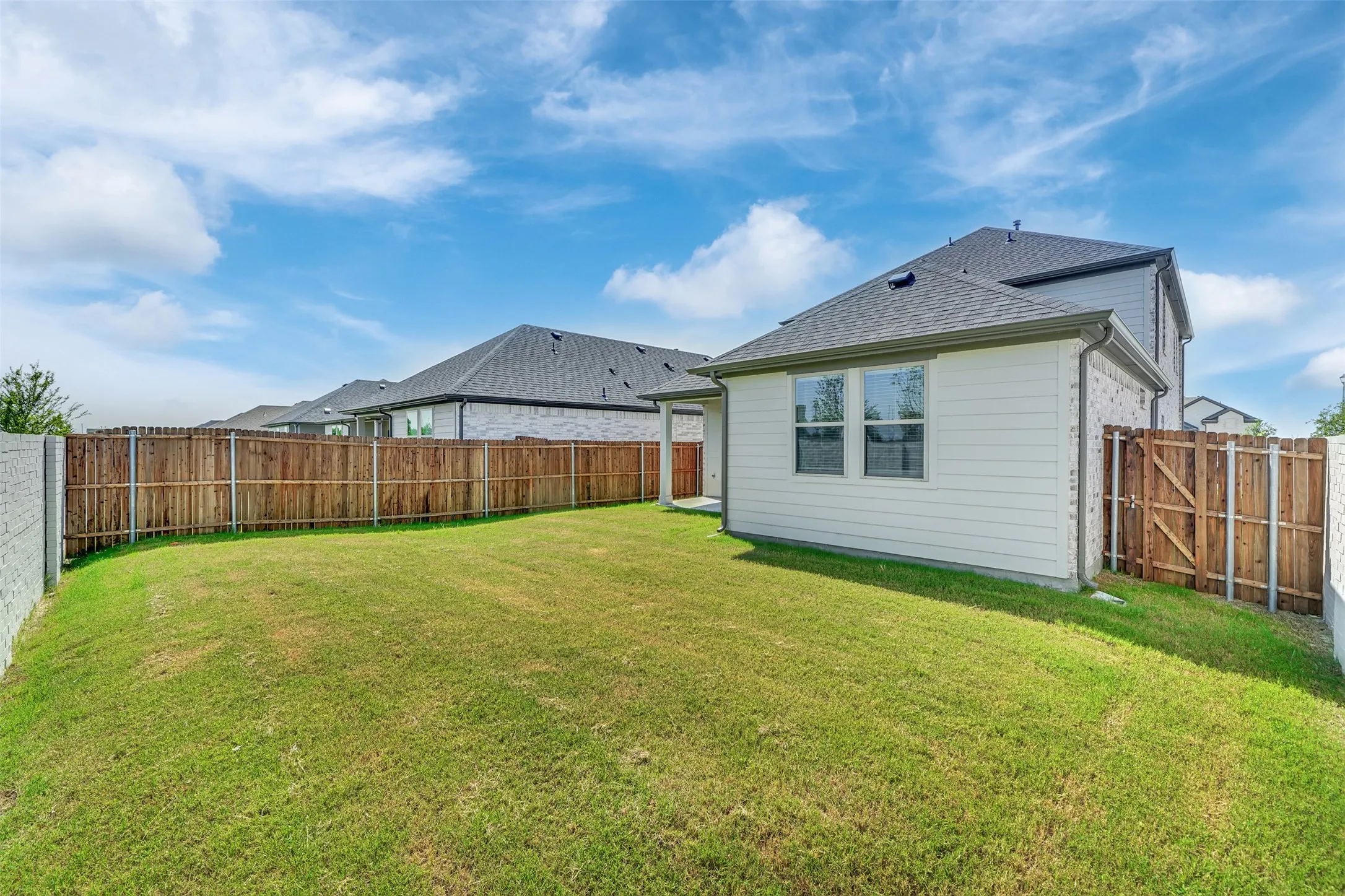 Single Family Residence For Rent in Collin County , 305 Millwood Road, Lavon, Texas 75166, 4 Bedroom, 3 Bathroom, 2 Garage spaces, 2,350 Sqft, built in 2026, mls#21326578, Real Estate Agent in Lavon, Homes For Rent in Collin county, Homes For Rent in Lavon, Realtor in Lavon Texas, Real Estate Brokerage Independent Realty Texas, Luminita Cordes Realtor