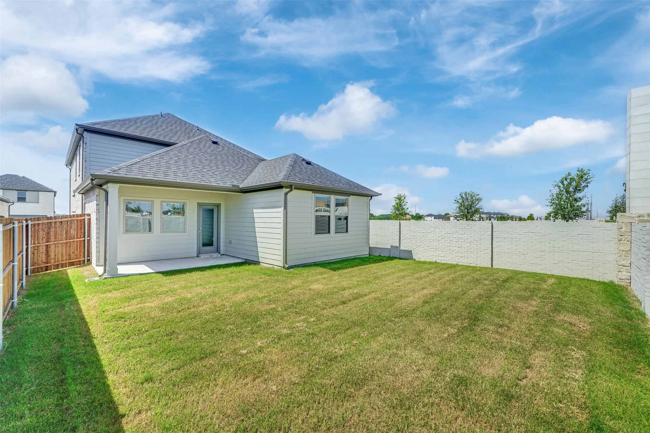 Single Family Residence For Rent in Collin County , 305 Millwood Road, Lavon, Texas 75166, 4 Bedroom, 3 Bathroom, 2 Garage spaces, 2,350 Sqft, built in 2026, mls#21326578, Real Estate Agent in Lavon, Homes For Rent in Collin county, Homes For Rent in Lavon, Realtor in Lavon Texas, Real Estate Brokerage Independent Realty Texas, Luminita Cordes Realtor