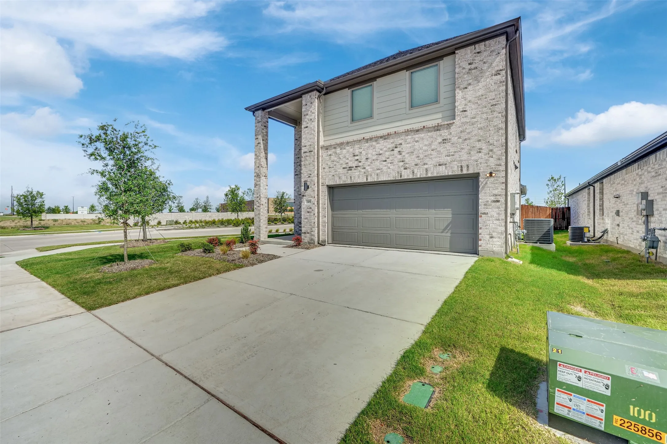 Single Family Residence For Rent in Collin County , 305 Millwood Road, Lavon, Texas 75166, 4 Bedroom, 3 Bathroom, 2 Garage spaces, 2,350 Sqft, built in 2026, mls#21326578, Real Estate Agent in Lavon, Homes For Rent in Collin county, Homes For Rent in Lavon, Realtor in Lavon Texas, Real Estate Brokerage Independent Realty Texas, Luminita Cordes Realtor