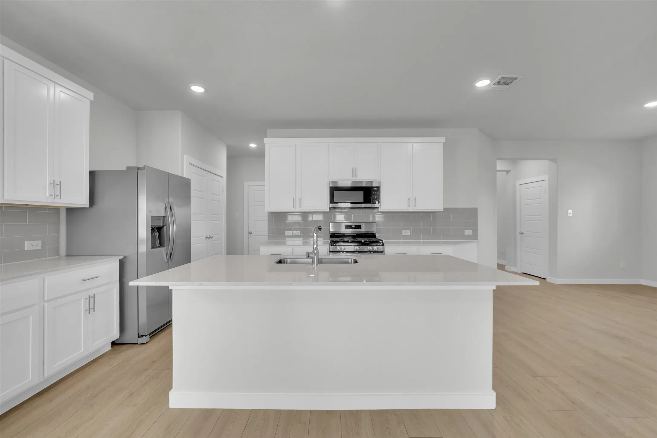 Single Family Residence For Rent in Collin County , 305 Millwood Road, Lavon, Texas 75166, 4 Bedroom, 3 Bathroom, 2 Garage spaces, 2,350 Sqft, built in 2026, mls#21326578, Real Estate Agent in Lavon, Homes For Rent in Collin county, Homes For Rent in Lavon, Realtor in Lavon Texas, Real Estate Brokerage Independent Realty Texas, Luminita Cordes Realtor