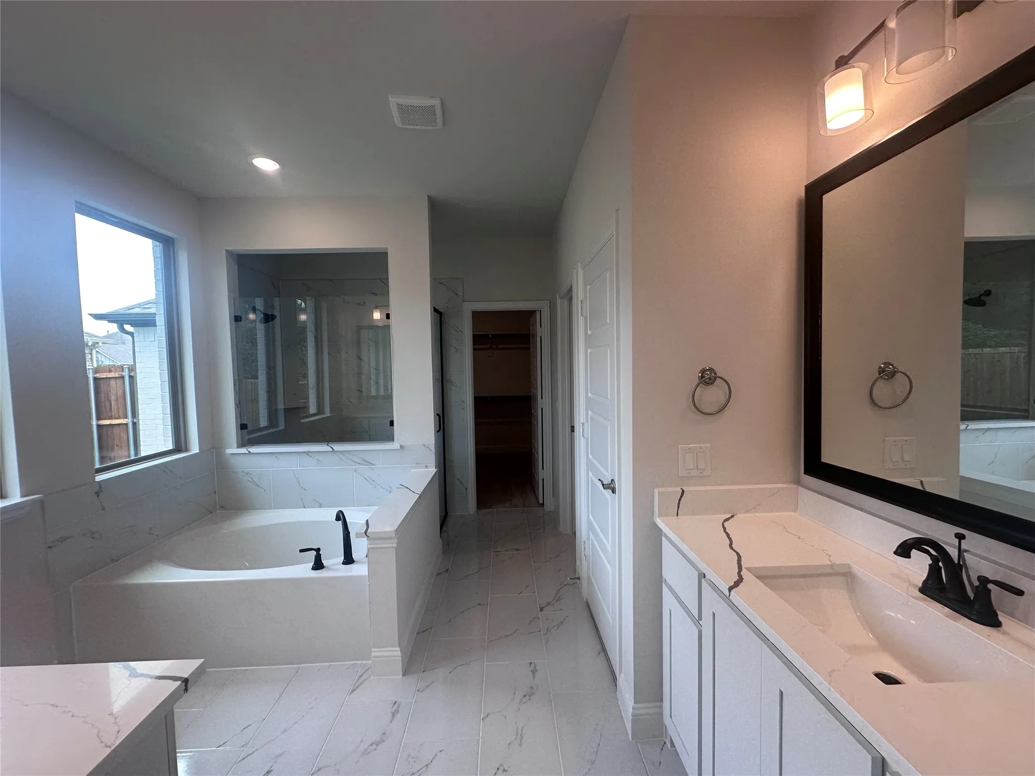 Single Family Residence For Sale in Grayson County , 610 Kyle Drive, Tioga, Texas 76271, 3 Bedroom, 2 Bathroom, 3 Garage spaces, 1,994 Sqft, built in 2026, mls#21326579, Real Estate Agent in Tioga, Homes For Sale in Grayson county, Homes For Sale in Tioga, Realtor in Tioga Texas, Real Estate Brokerage Independent Realty Texas, Luminita Cordes Realtor