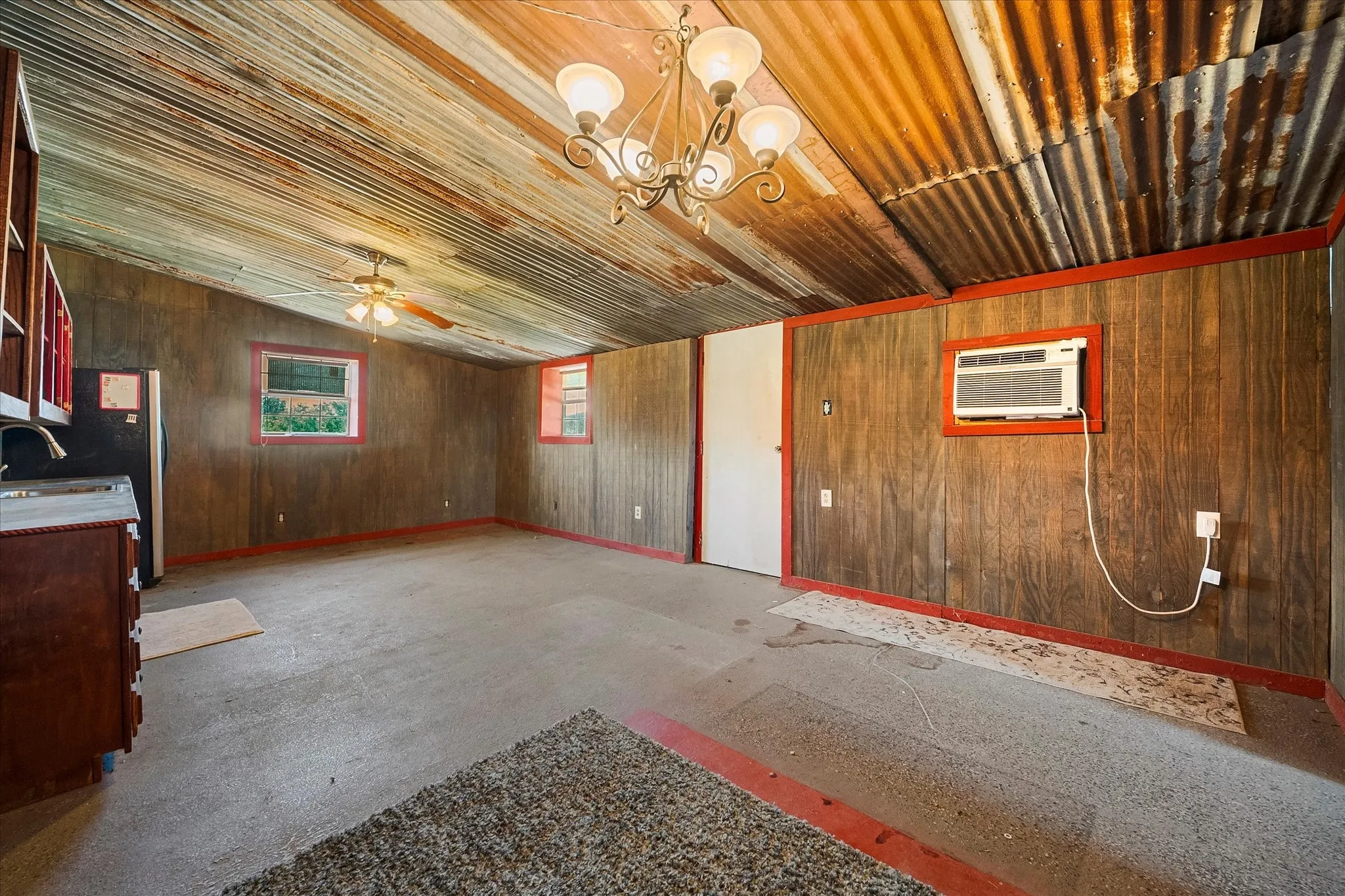 Single Family Residence For Sale in Hunt County , 2210 County Road 1076, Celeste, Texas 75423, 3 Bedroom, 2 Bathroom, 1 Garage spaces, 1,800 Sqft, built in 2008, mls#21326595, Real Estate Agent in Celeste, Homes For Sale in Hunt county, Homes For Sale in Celeste, Realtor in Celeste Texas, Real Estate Brokerage Independent Realty Texas, Luminita Cordes Realtor