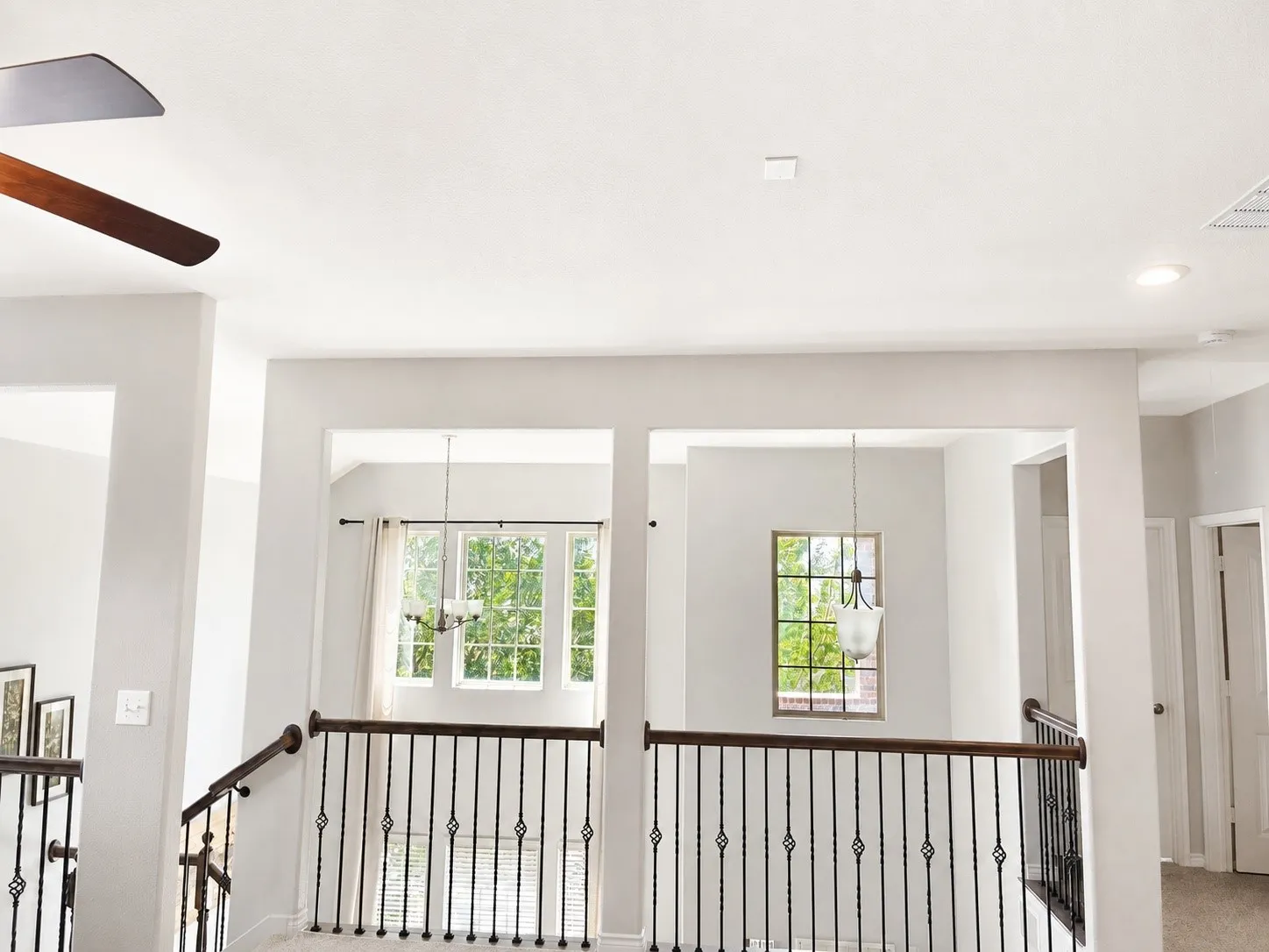 Single Family Residence For Sale in Kaufman County , 5125 Pleasant Springs Court, Forney, Texas 75126, 5 Bedroom, 4 Bathroom, 2 Garage spaces, 2,986 Sqft, built in 2017, mls#21325286, Real Estate Agent in Forney, Homes For Sale in Kaufman county, Homes For Sale in Forney, Realtor in Forney Texas, Real Estate Brokerage Independent Realty Texas, Luminita Cordes Realtor