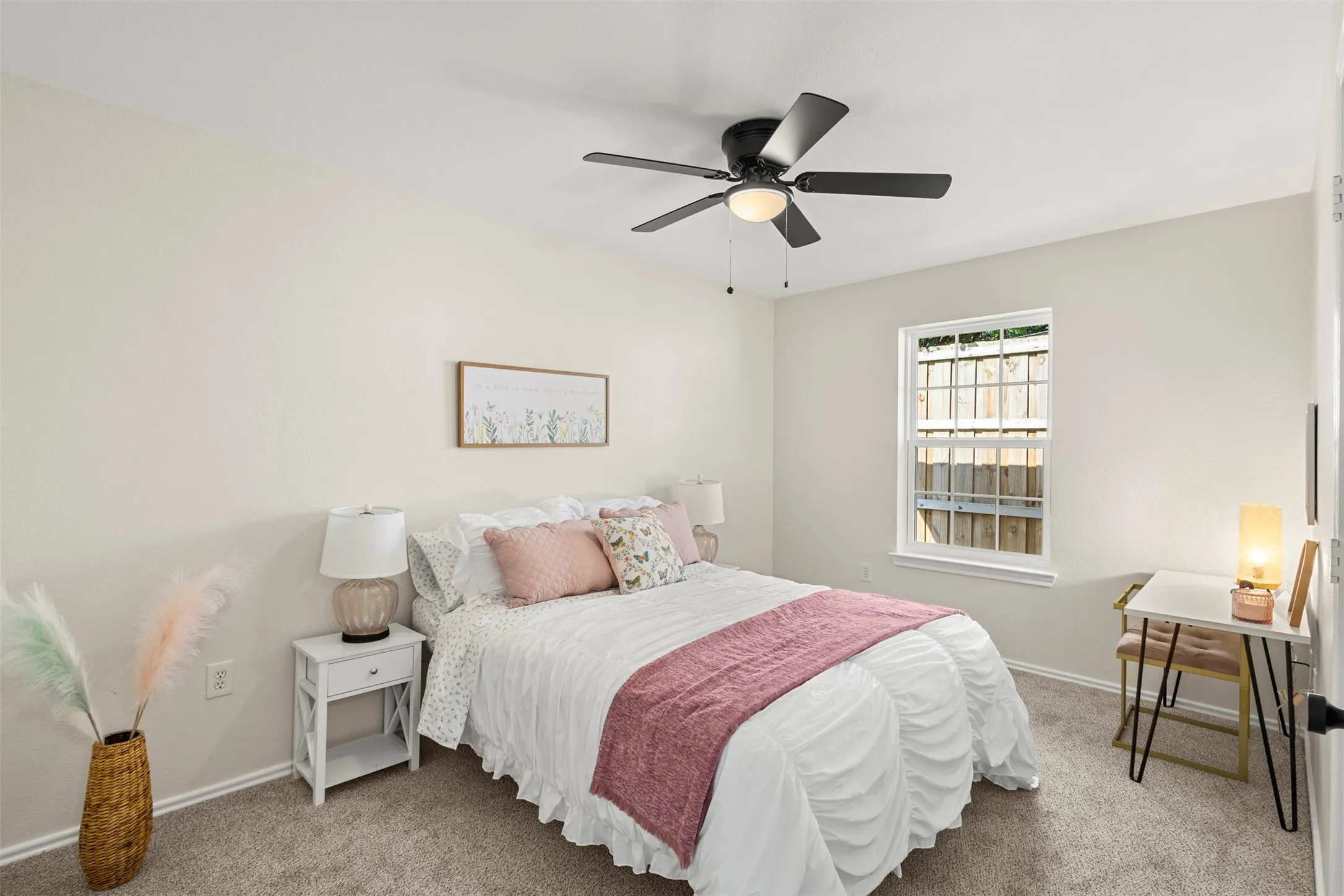 Single Family Residence For Sale in Ellis County , 620 Brenna Road, Waxahachie, Texas 75165, 3 Bedroom, 2 Bathroom, 1 Garage spaces, 1,244 Sqft, built in 2003, mls#21299350, Real Estate Agent in Waxahachie, Homes For Sale in Ellis county, Homes For Sale in Waxahachie, Realtor in Waxahachie Texas, Real Estate Brokerage Independent Realty Texas, Luminita Cordes Realtor