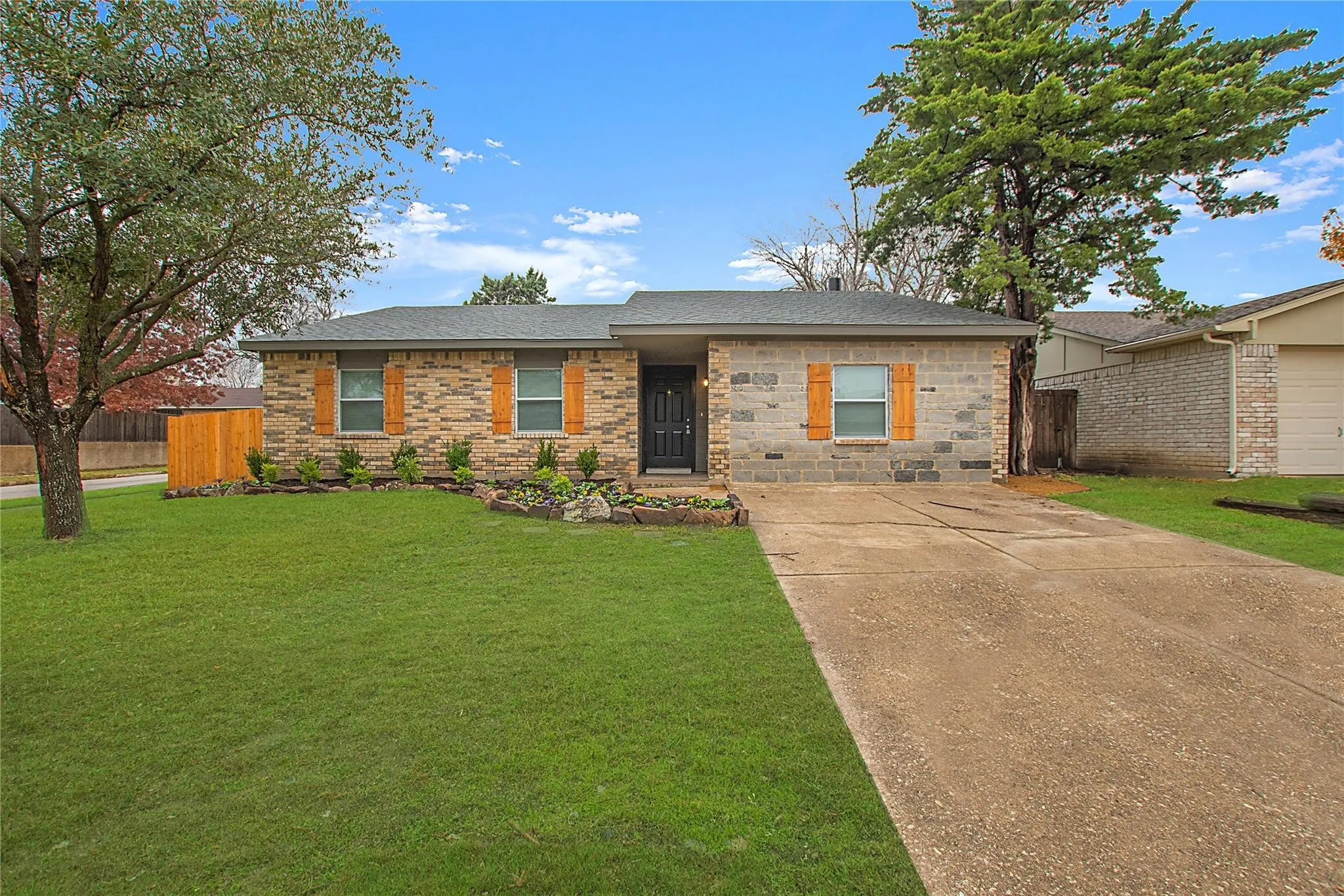 Single Family Residence For Rent in Collin County , 801 Sunny Slope Drive, Allen, Texas 75002, 4 Bedroom, 2 Bathroom, Garage spaces, 1,800 Sqft, built in 1979, mls#21326604, Real Estate Agent in Allen, Homes For Rent in Collin county, Homes For Rent in Allen, Realtor in Allen Texas, Real Estate Brokerage Independent Realty Texas, Luminita Cordes Realtor