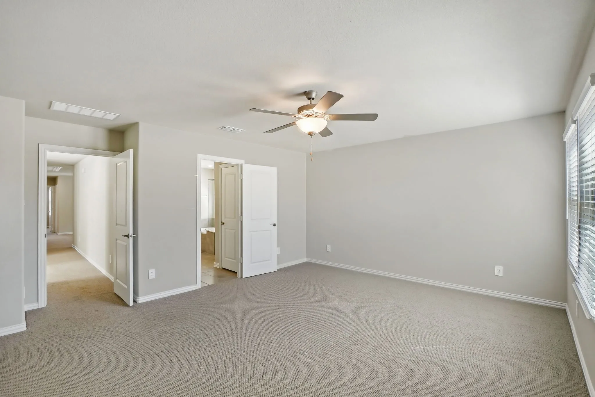 Photo is not of the actual home, but is an inspirational photo of builder’s model home and may depict options, furnishings, and/or decorator features that are not included.