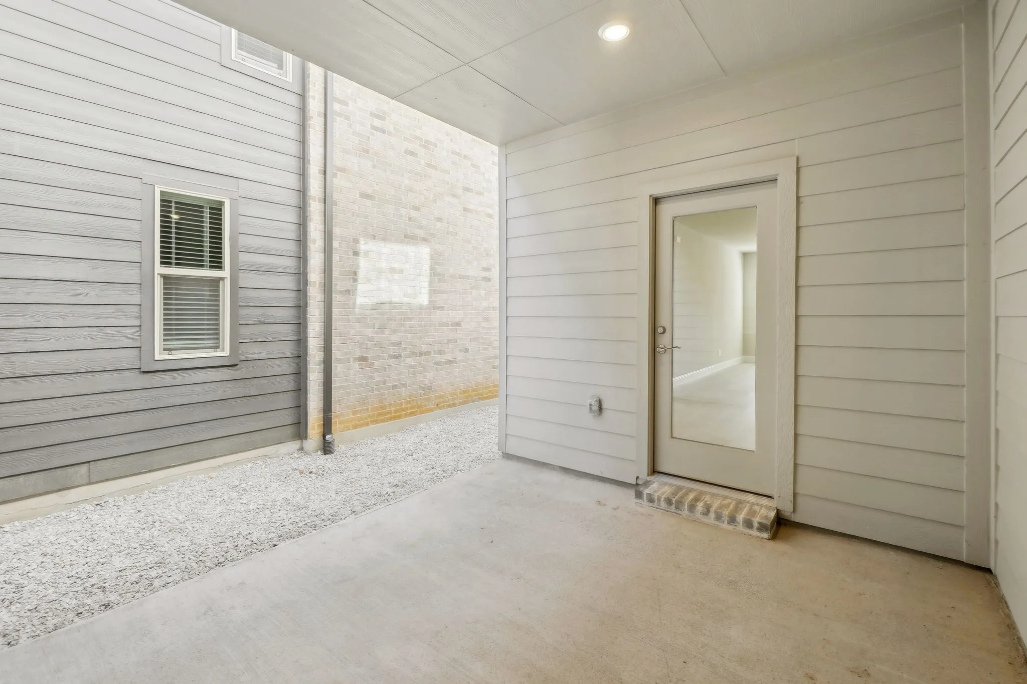 Photo is not of the actual home, but is an inspirational photo of builder’s model home and may depict options, furnishings, and/or decorator features that are not included.