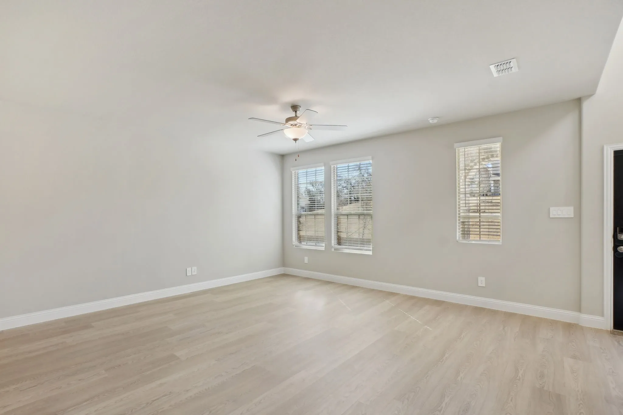 Photo is not of the actual home, but is an inspirational photo of builder’s model home and may depict options, furnishings, and/or decorator features that are not included.