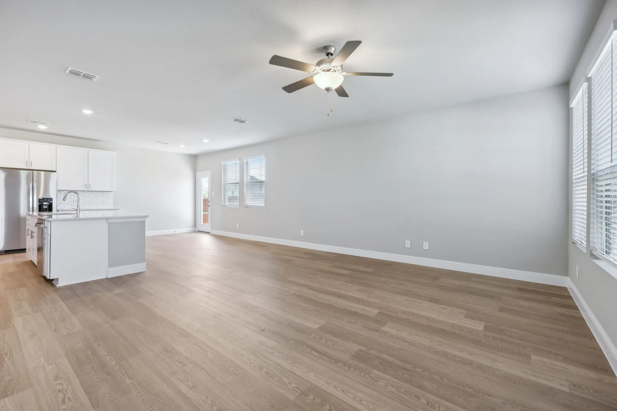 Photo is not of the actual home, but is an inspirational photo of builder’s model home and may depict options, furnishings, and/or decorator features that are not included.