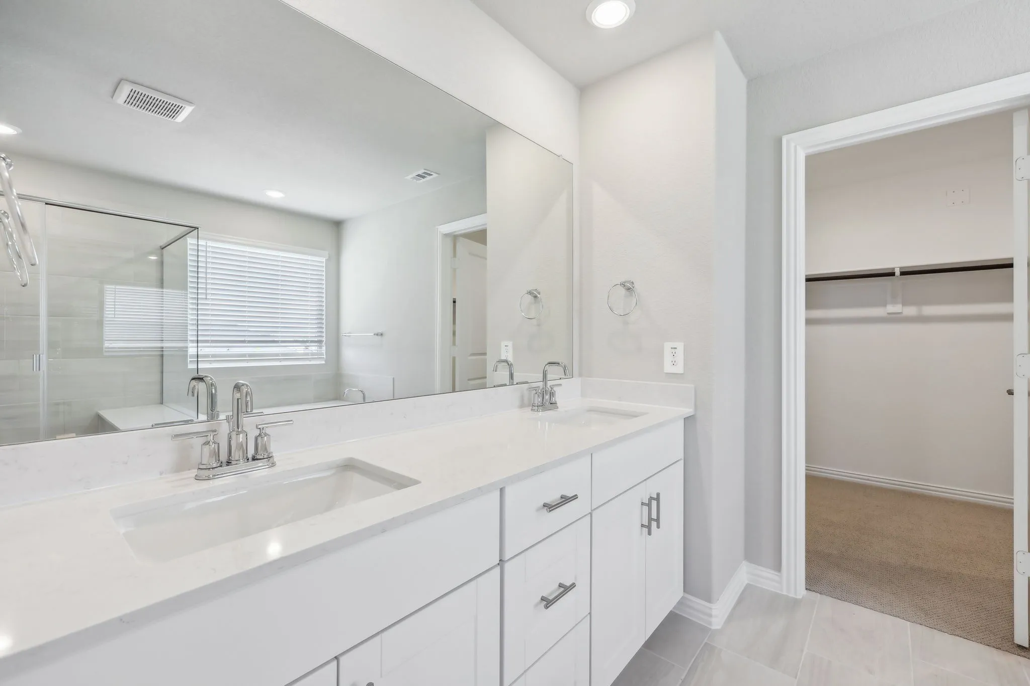 Photo is not of the actual home, but is an inspirational photo of builder’s model home and may depict options, furnishings, and/or decorator features that are not included.