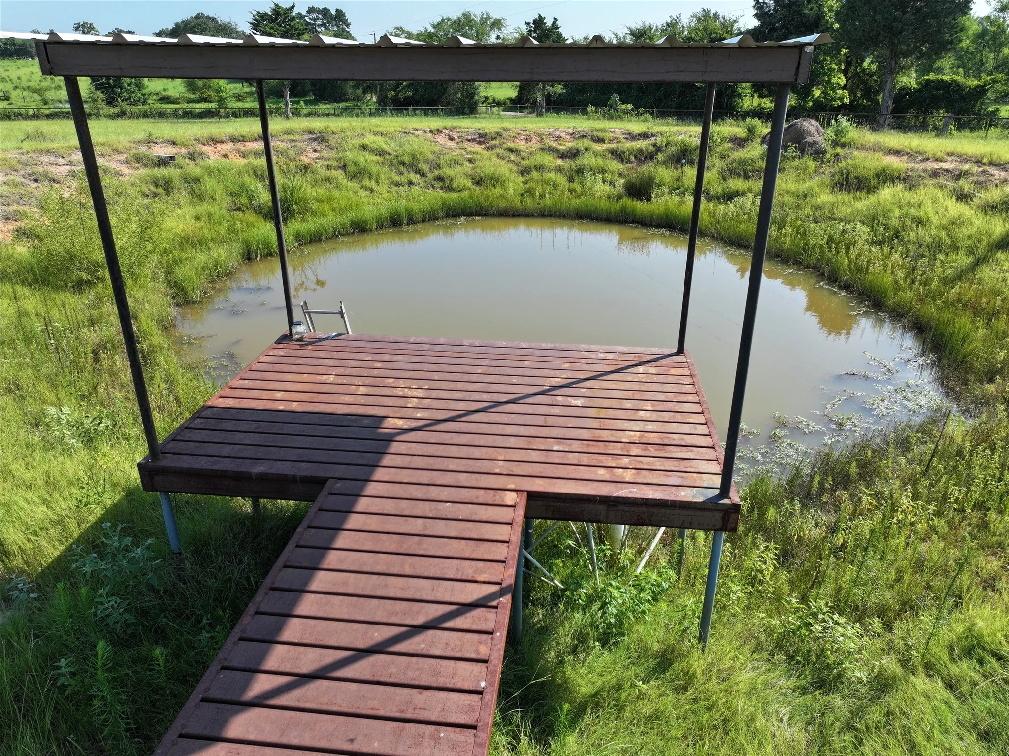 Single Family Residence For Sale in Henderson County , 11465 County Road 3904, Athens, Texas 75752, 5 Bedroom, 2 Bathroom, 2 Garage spaces, 2,717 Sqft, built in 2005, mls#21326626, Real Estate Agent in Athens, Homes For Sale in Henderson county, Homes For Sale in Athens, Realtor in Athens Texas, Real Estate Brokerage Independent Realty Texas, Luminita Cordes Realtor