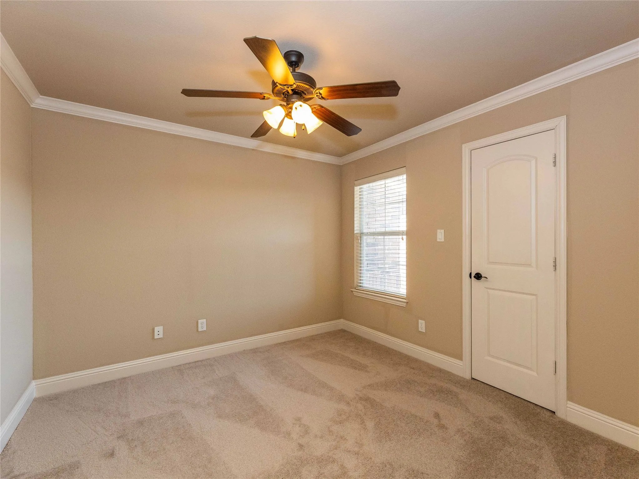 Condominium For Sale in Dallas County , 13336 Patito Place 3, Dallas, Texas 75240, 3 Bedroom, 3 Bathroom, 2 Garage spaces, 1,409 Sqft, built in 2006, mls#21323142, Real Estate Agent in Dallas, Homes For Sale in Dallas county, Homes For Sale in Dallas, Realtor in Dallas Texas, Real Estate Brokerage Independent Realty Texas, Luminita Cordes Realtor