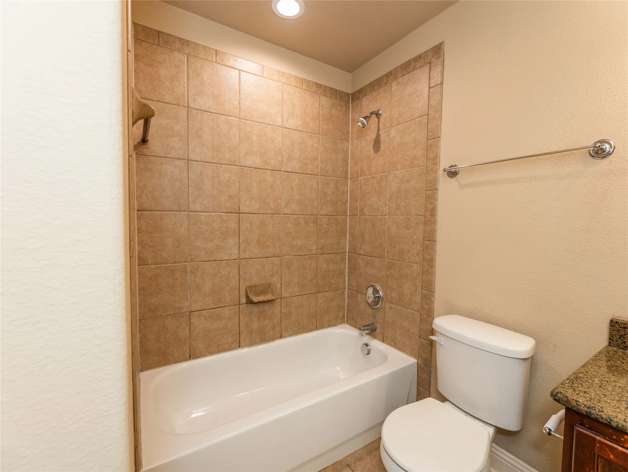 Condominium For Sale in Dallas County , 13336 Patito Place 3, Dallas, Texas 75240, 3 Bedroom, 3 Bathroom, 2 Garage spaces, 1,409 Sqft, built in 2006, mls#21323142, Real Estate Agent in Dallas, Homes For Sale in Dallas county, Homes For Sale in Dallas, Realtor in Dallas Texas, Real Estate Brokerage Independent Realty Texas, Luminita Cordes Realtor