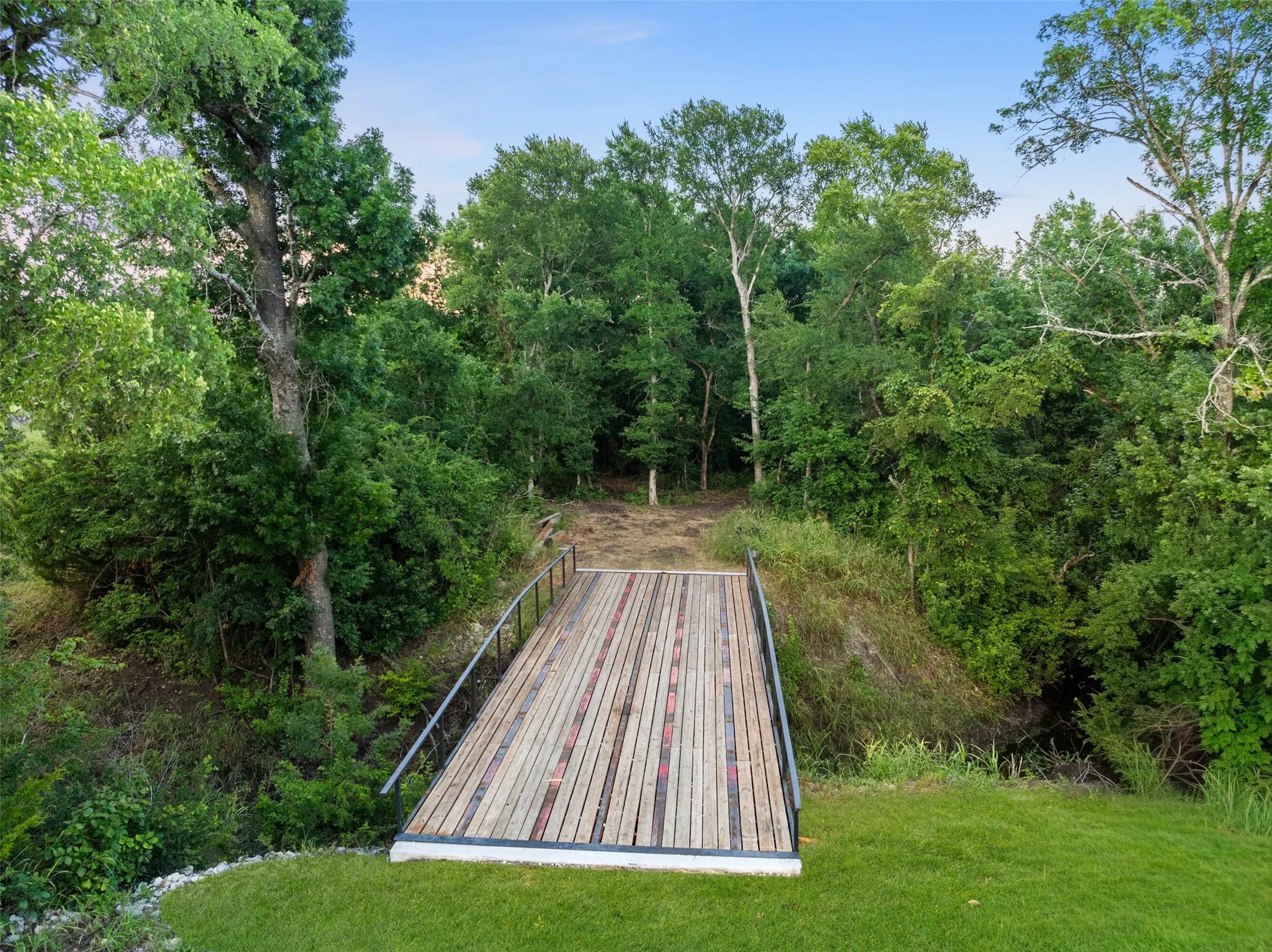 Unimproved Land For Sale in Grayson County , 1400 Hinton LN, Van Alstyne, Texas 75495, 0, 0, Garage spaces, 0 Sqft, built in 0, mls#21326521, Real Estate Agent in Van Alstyne, Homes For Sale in Grayson county, Homes For Sale in Van Alstyne, Realtor in Van Alstyne Texas, Real Estate Brokerage Independent Realty Texas, Luminita Cordes Realtor