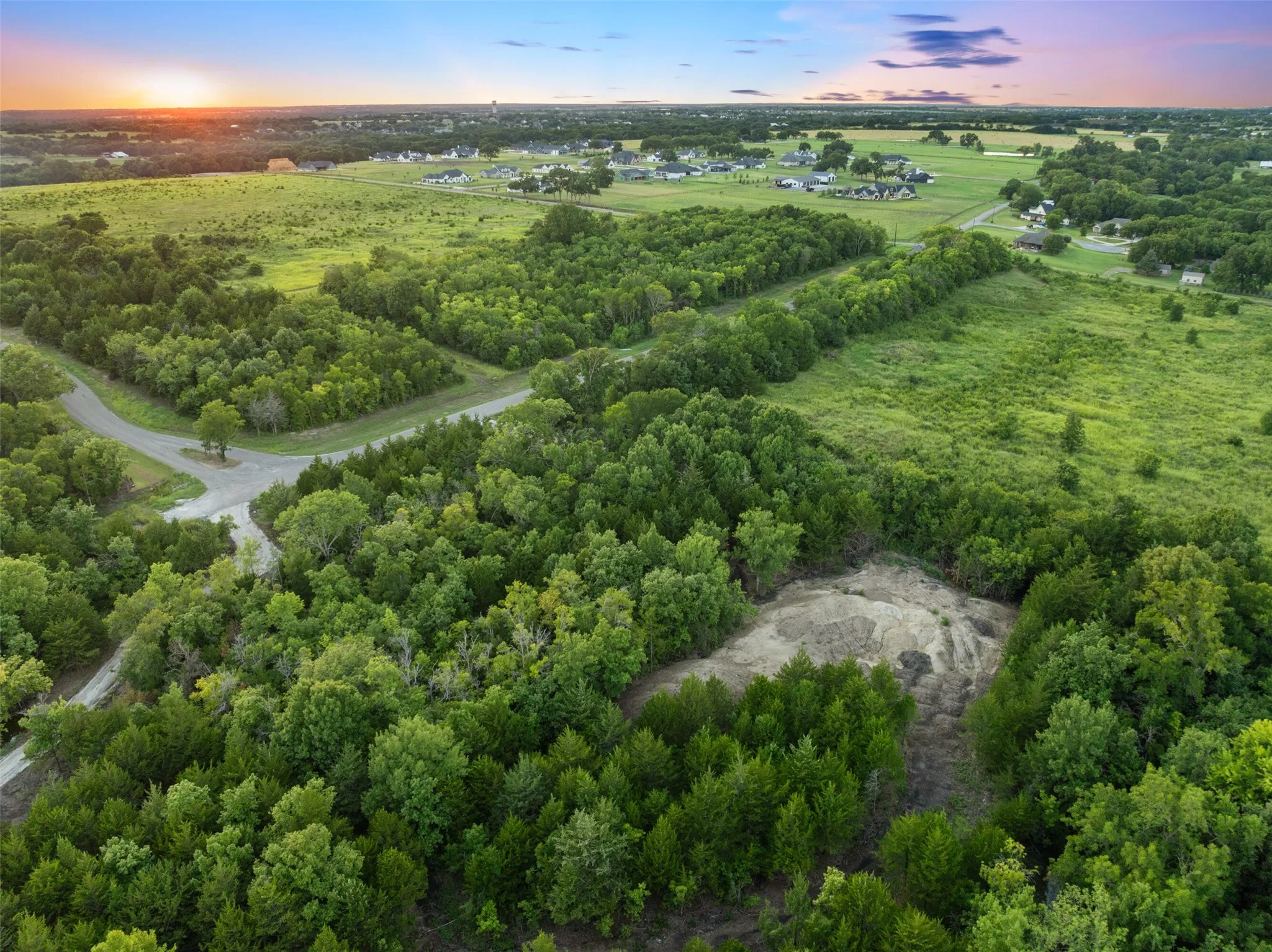Unimproved Land For Sale in Grayson County , 1400 Hinton LN, Van Alstyne, Texas 75495, 0, 0, Garage spaces, 0 Sqft, built in 0, mls#21326521, Real Estate Agent in Van Alstyne, Homes For Sale in Grayson county, Homes For Sale in Van Alstyne, Realtor in Van Alstyne Texas, Real Estate Brokerage Independent Realty Texas, Luminita Cordes Realtor