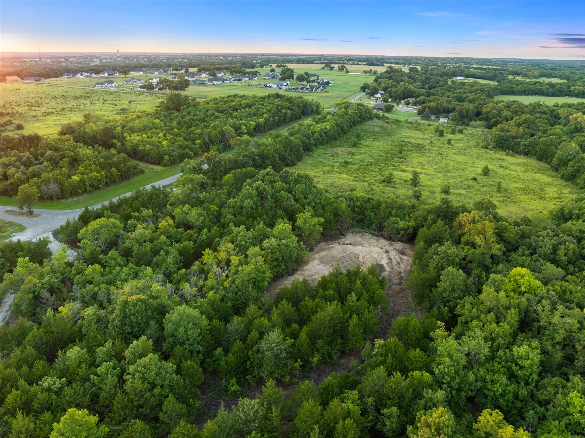 Unimproved Land For Sale in Grayson County , 1400 Hinton LN, Van Alstyne, Texas 75495, 0, 0, Garage spaces, 0 Sqft, built in 0, mls#21326521, Real Estate Agent in Van Alstyne, Homes For Sale in Grayson county, Homes For Sale in Van Alstyne, Realtor in Van Alstyne Texas, Real Estate Brokerage Independent Realty Texas, Luminita Cordes Realtor