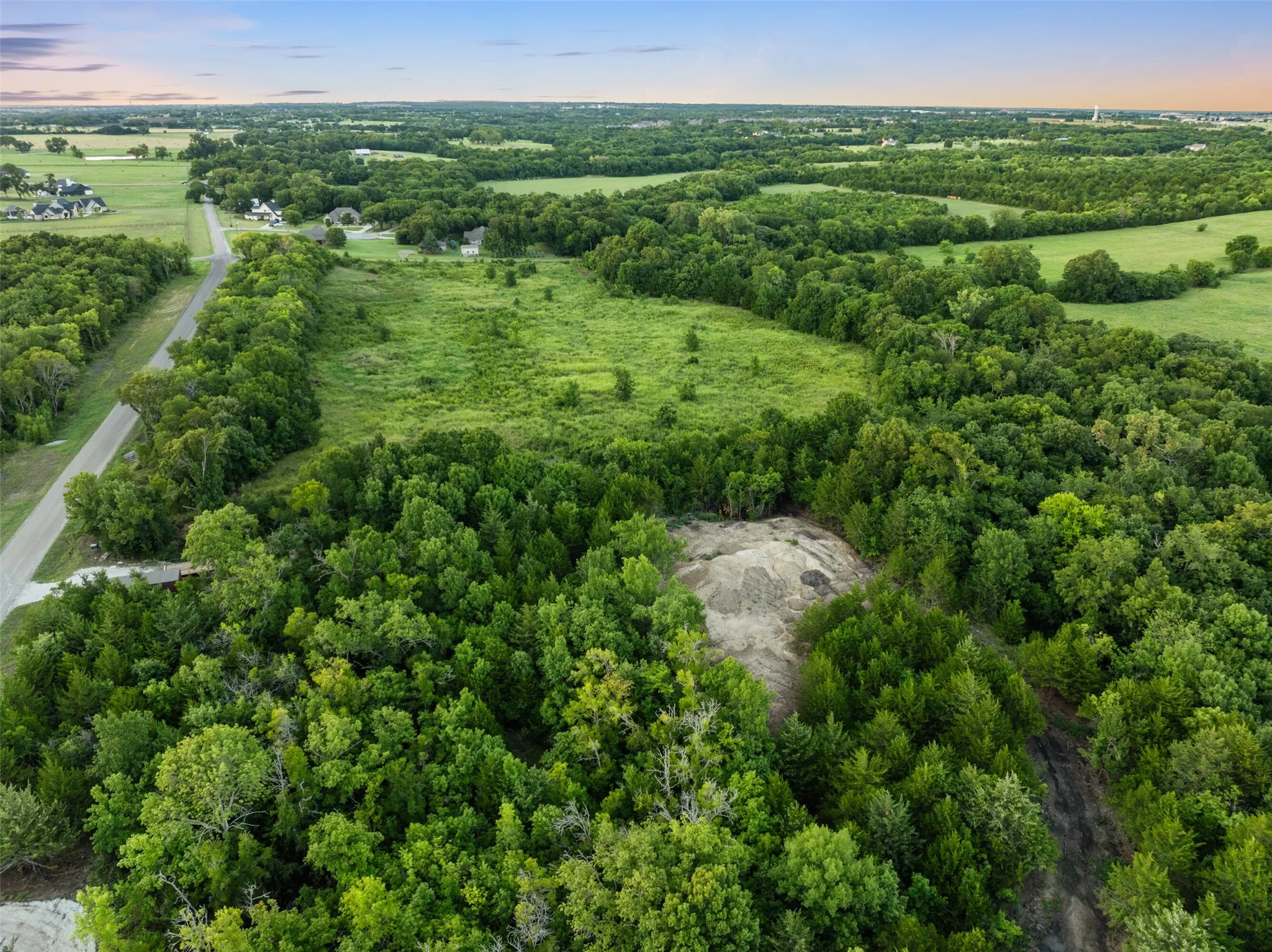 Unimproved Land For Sale in Grayson County , 1400 Hinton LN, Van Alstyne, Texas 75495, 0, 0, Garage spaces, 0 Sqft, built in 0, mls#21326521, Real Estate Agent in Van Alstyne, Homes For Sale in Grayson county, Homes For Sale in Van Alstyne, Realtor in Van Alstyne Texas, Real Estate Brokerage Independent Realty Texas, Luminita Cordes Realtor