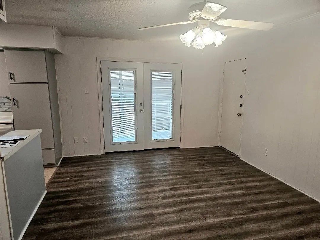 living area #2