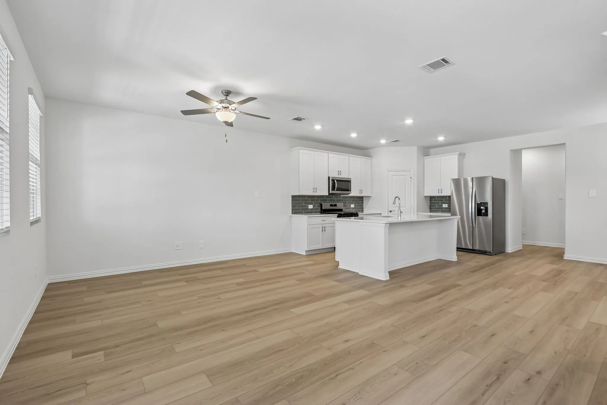 Photo is not of the actual home, but is an inspirational photo of builder’s model home and may depict options, furnishings, and/or decorator features that are not included.