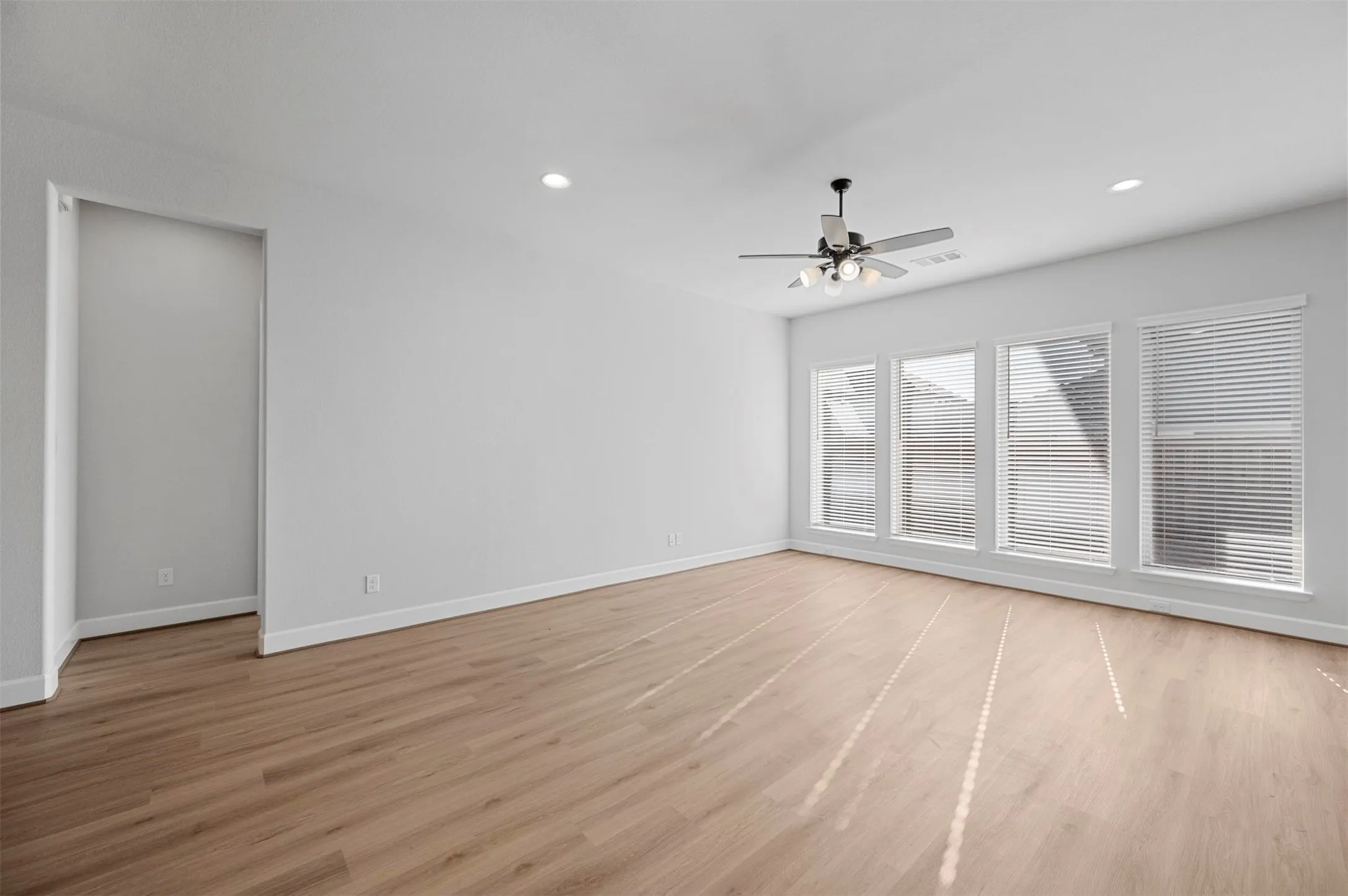 Single Family Residence For Rent in Johnson County , 1822 Buckeye Lane, Mansfield, Texas 76063, 4 Bedroom, 3 Bathroom, 2 Garage spaces, 2,138 Sqft, built in 2024, mls#21326593, Real Estate Agent in Mansfield, Homes For Rent in Johnson county, Homes For Rent in Mansfield, Realtor in Mansfield Texas, Real Estate Brokerage Independent Realty Texas, Luminita Cordes Realtor