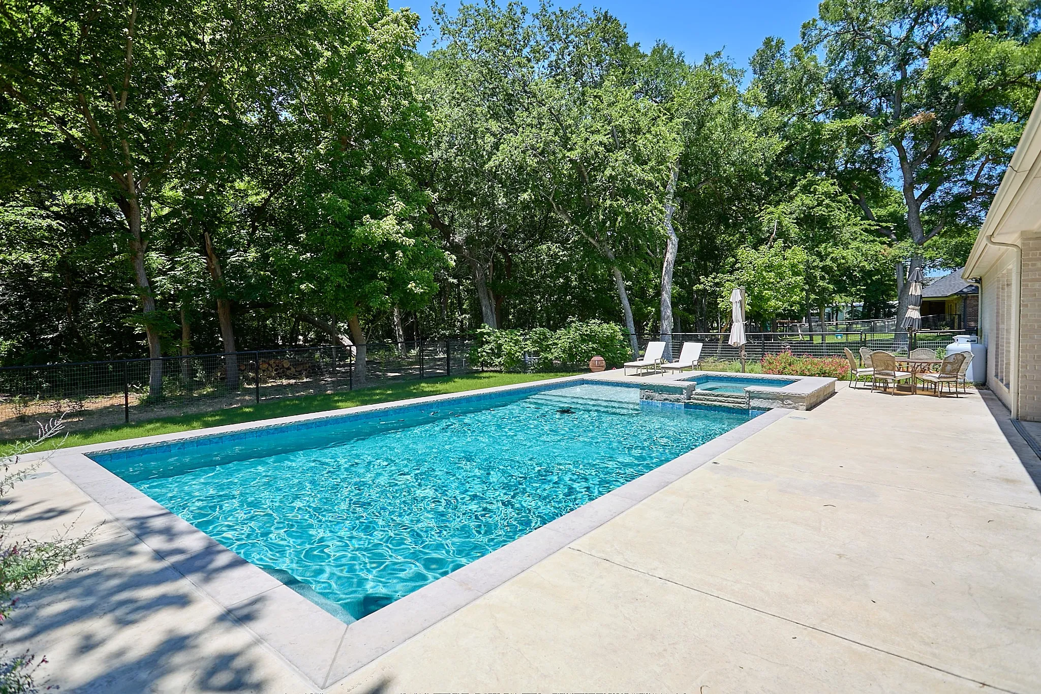 Single Family Residence For Sale in Parker County , 358 Glade Valley Road, Azle, Texas 76020, 4 Bedroom, 3 Bathroom, 3 Garage spaces, 2,944 Sqft, built in 2021, mls#21326653, Real Estate Agent in Azle, Homes For Sale in Parker county, Homes For Sale in Azle, Realtor in Azle Texas, Real Estate Brokerage Independent Realty Texas, Luminita Cordes Realtor