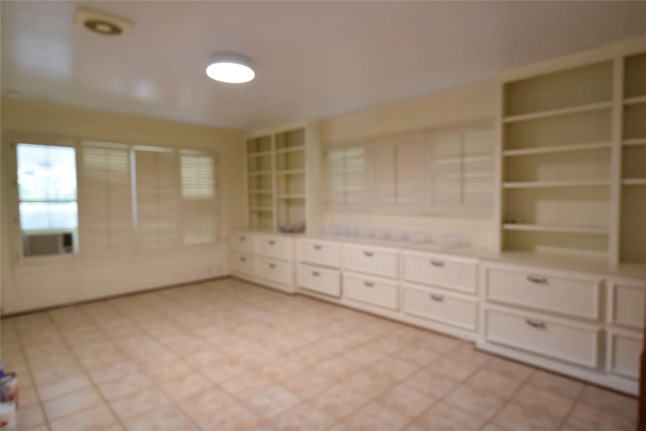Single Family Residence For Sale in Dallas County , 1329 S Belt Line Road, Mesquite, Texas 75149, 5 Bedrooms, 3 Bathrooms, Garage spaces, 3,217 Sqft, built in 1954, Price $795,000, mls#21326656, Real Estate Agent in Mesquite, Homes For Sale in Dallas county, Homes For Sale in Mesquite, Realtor in Mesquite Texas, Real Estate Brokerage Independent Realty Texas, Luminita Cordes Realtor