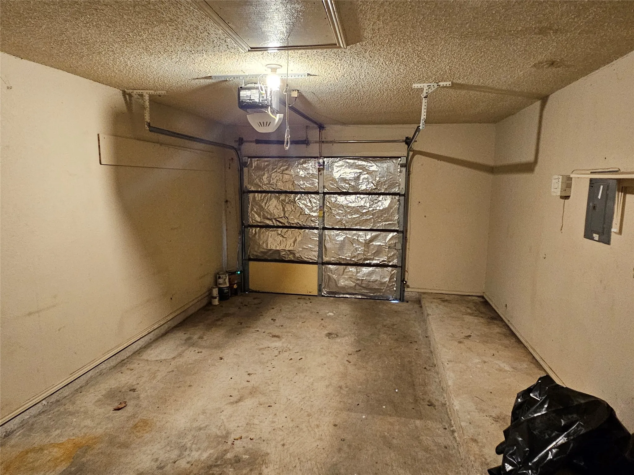 Single Family Residence For Sale in Dallas County , 245 Willingham Drive, Coppell, Texas 75019, 3 Bedroom, 2 Bathroom, 1 Garage spaces, 1,190 Sqft, built in 1985, mls#21324441, Real Estate Agent in Coppell, Homes For Sale in Dallas county, Homes For Sale in Coppell, Realtor in Coppell Texas, Real Estate Brokerage Independent Realty Texas, Luminita Cordes Realtor