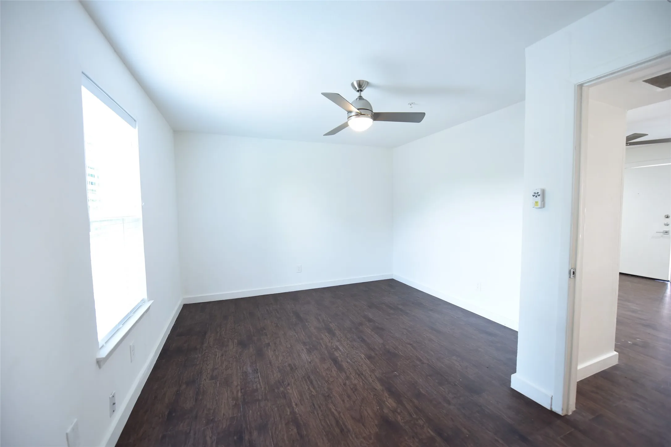 Apartment For Rent in Dallas County , 5404 Reiger Avenue 203, Dallas, Texas 75214, 1 Bedroom, 1 Bathroom, Garage spaces, 614 Sqft, built in 1986, mls#21323812, Real Estate Agent in Dallas, Homes For Rent in Dallas county, Homes For Rent in Dallas, Realtor in Dallas Texas, Real Estate Brokerage Independent Realty Texas, Luminita Cordes Realtor