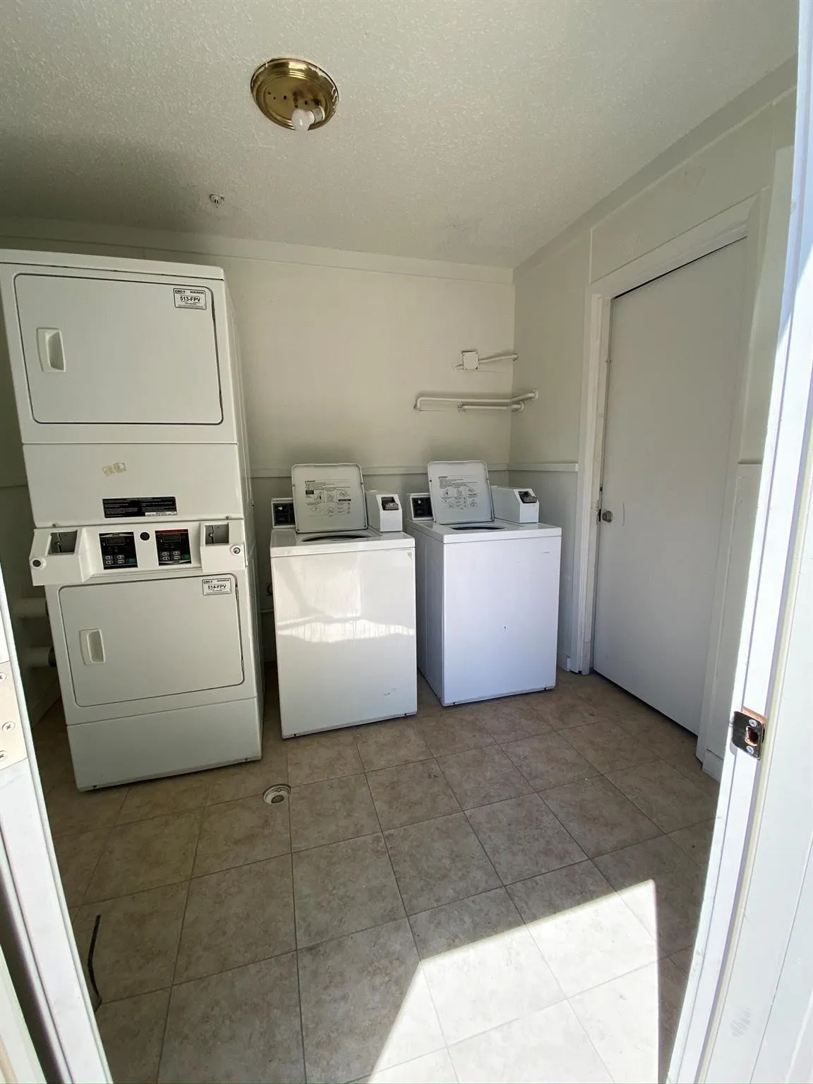 Apartment For Rent in Dallas County , 5404 Reiger Avenue 203, Dallas, Texas 75214, 1 Bedroom, 1 Bathroom, Garage spaces, 614 Sqft, built in 1986, mls#21323812, Real Estate Agent in Dallas, Homes For Rent in Dallas county, Homes For Rent in Dallas, Realtor in Dallas Texas, Real Estate Brokerage Independent Realty Texas, Luminita Cordes Realtor