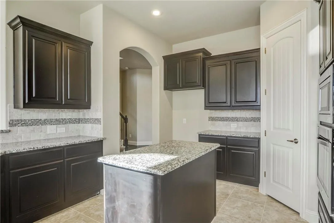 Single Family Residence For Rent in Collin County , 7592 Plowman Lane, Frisco, Texas 75035, 6 Bedroom, 4 Bathroom, 2 Garage spaces, 4,021 Sqft, built in 2015, mls#21325041, Real Estate Agent in Frisco, Homes For Rent in Collin county, Homes For Rent in Frisco, Realtor in Frisco Texas, Real Estate Brokerage Independent Realty Texas, Luminita Cordes Realtor