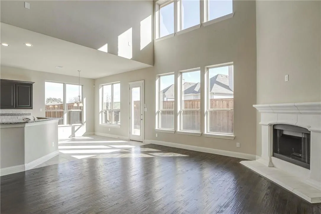 Single Family Residence For Rent in Collin County , 7592 Plowman Lane, Frisco, Texas 75035, 6 Bedroom, 4 Bathroom, 2 Garage spaces, 4,021 Sqft, built in 2015, mls#21325041, Real Estate Agent in Frisco, Homes For Rent in Collin county, Homes For Rent in Frisco, Realtor in Frisco Texas, Real Estate Brokerage Independent Realty Texas, Luminita Cordes Realtor