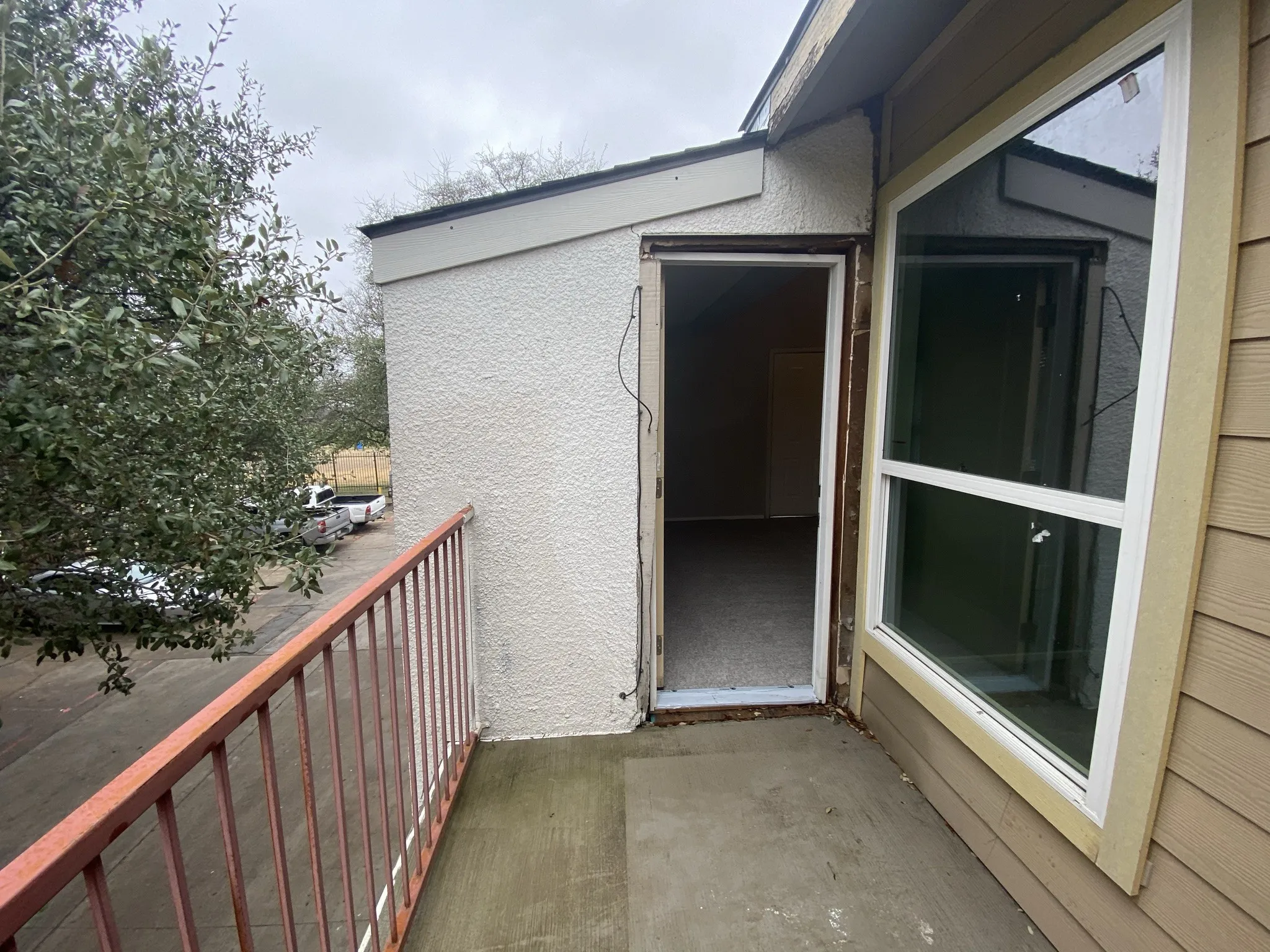 Condominium For Rent in Dallas County , 9696 Walnut Street 1416, Dallas, Texas 75243, 1 Bedroom, 1 Bathroom, Garage spaces, 730 Sqft, built in 1981, Price $799, mls#21323856, Real Estate Agent in Dallas, Homes For Rent in Dallas county, Homes For Rent in Dallas, Realtor in Dallas Texas, Real Estate Brokerage Independent Realty Texas, Luminita Cordes Realtor